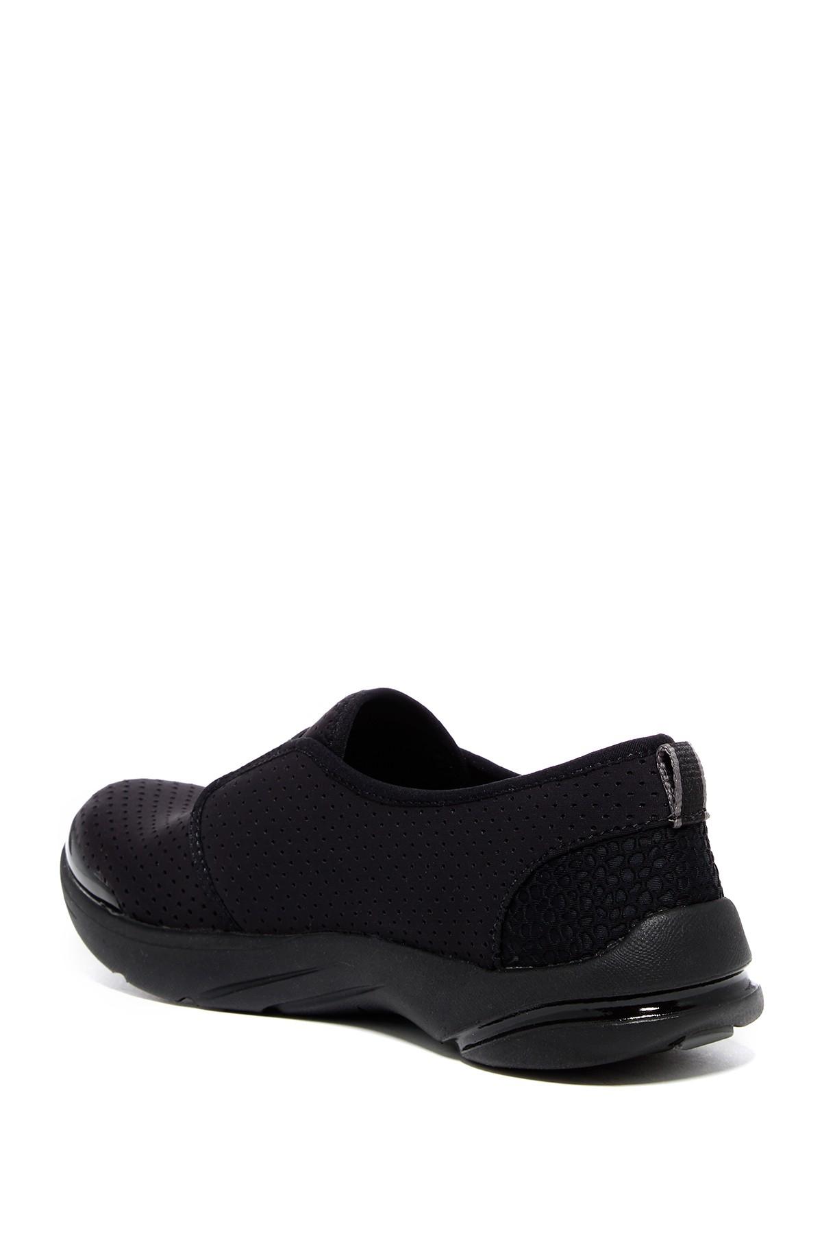 bzees shoes wide width