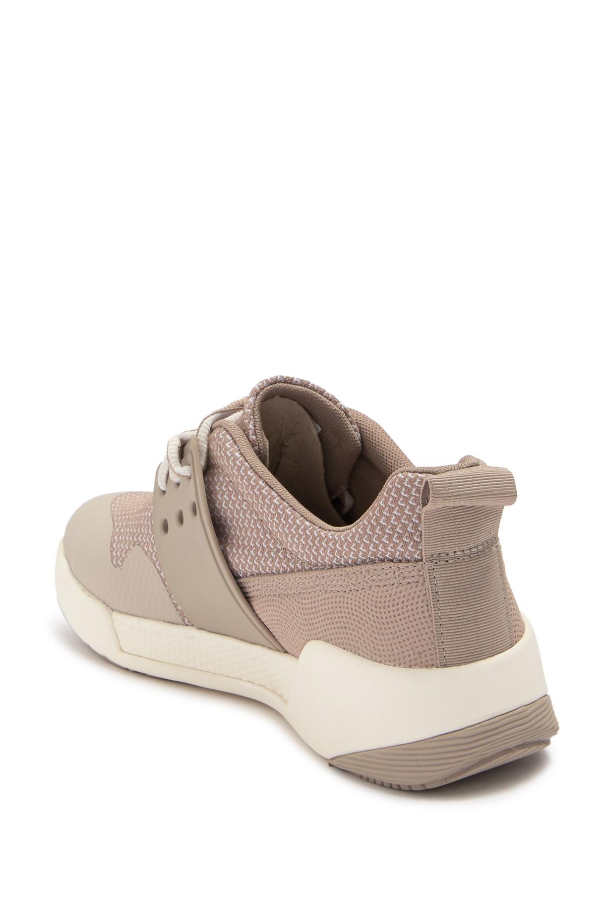 kiri up knit sneaker