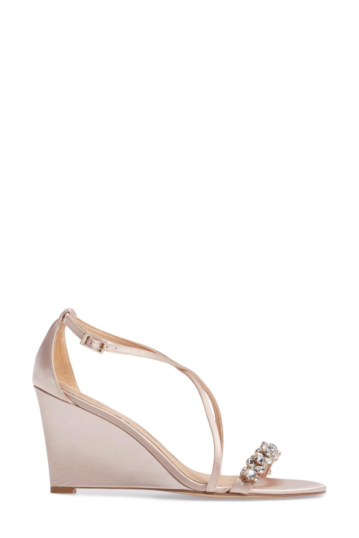 badgley mischka wedge sandals