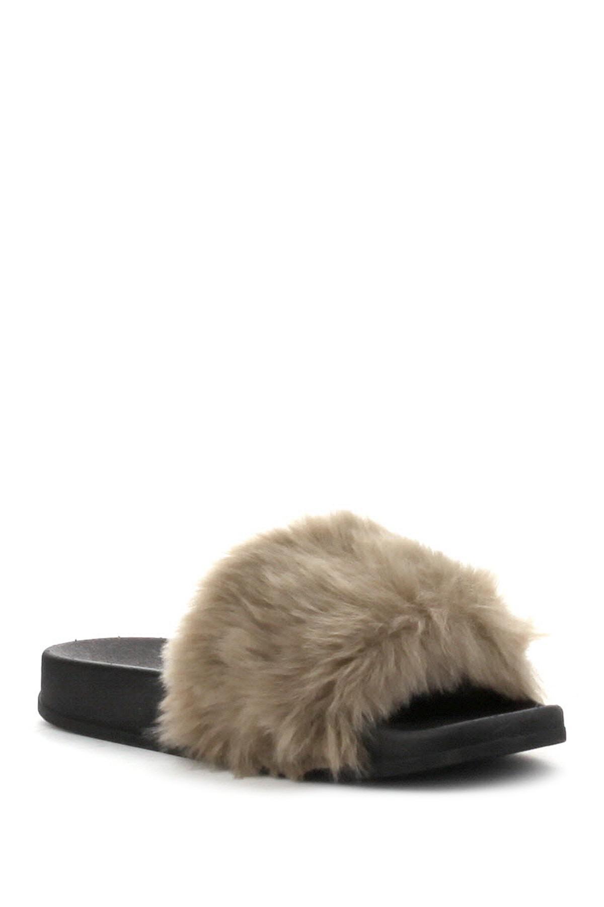 cape robbin faux fur slides