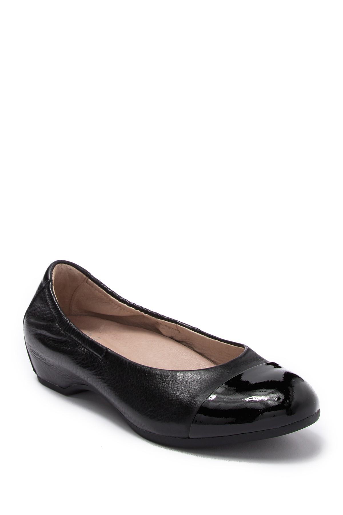 dansko lisanne flat