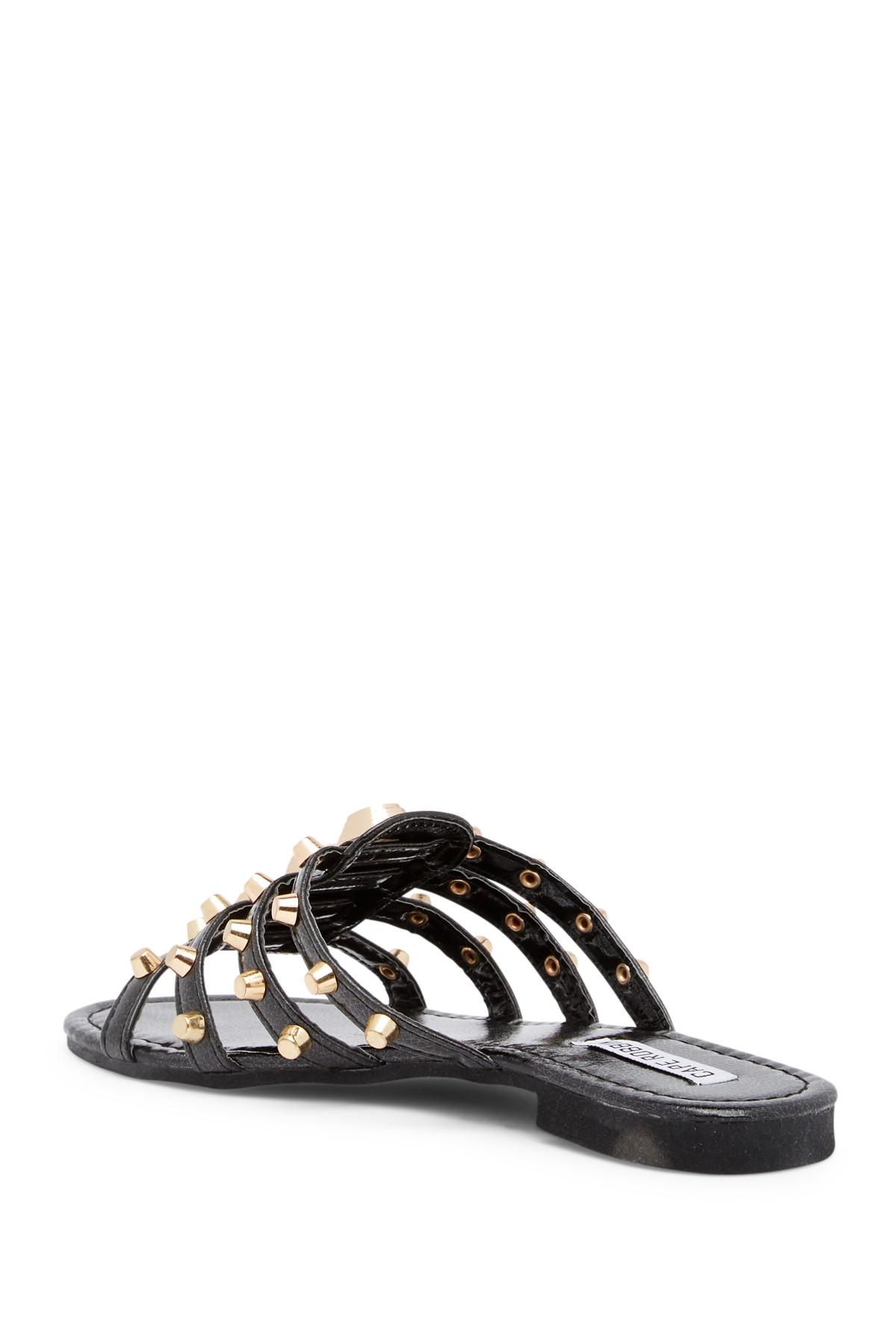 cape robbin studded slides