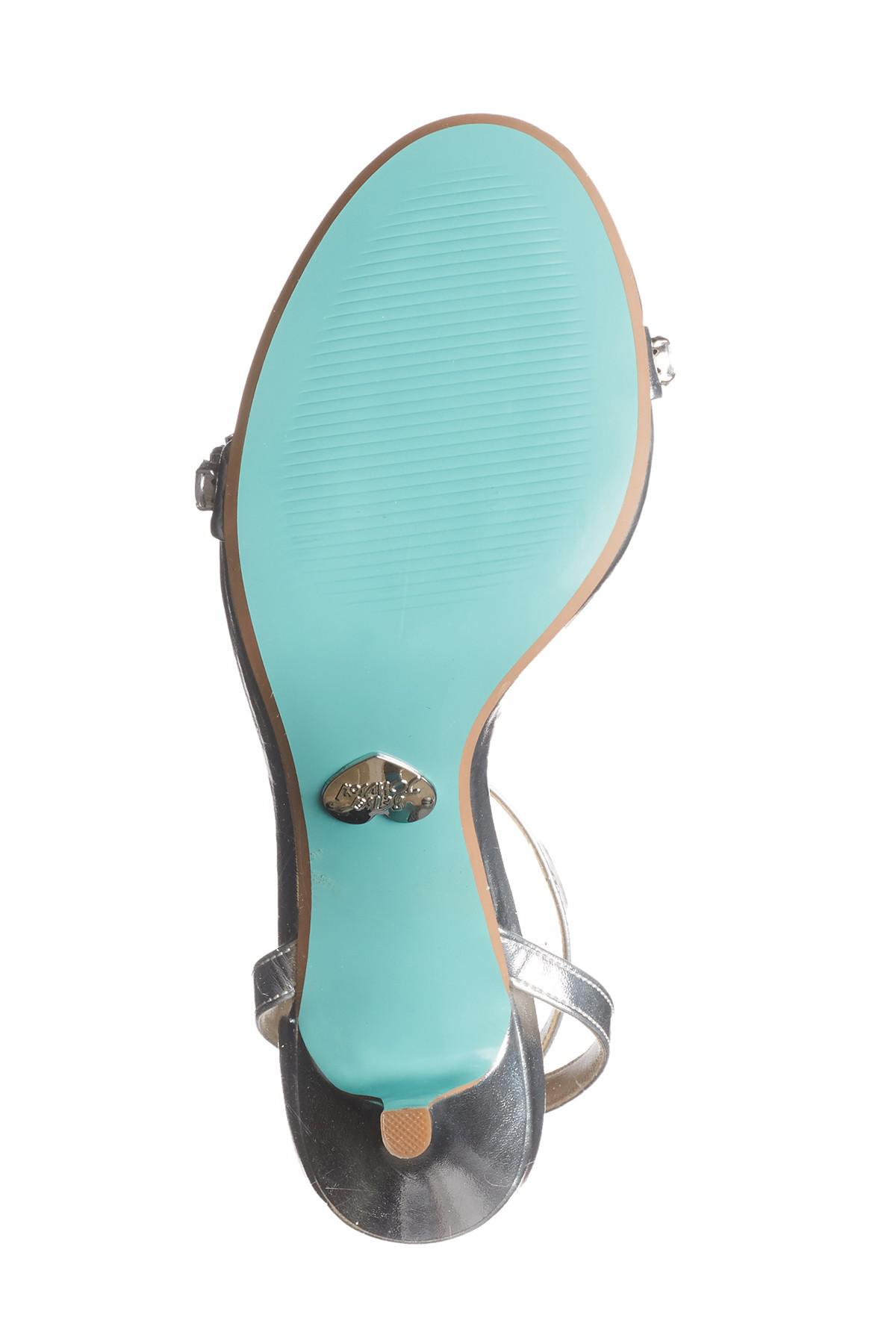 betsey johnson maeby sandal