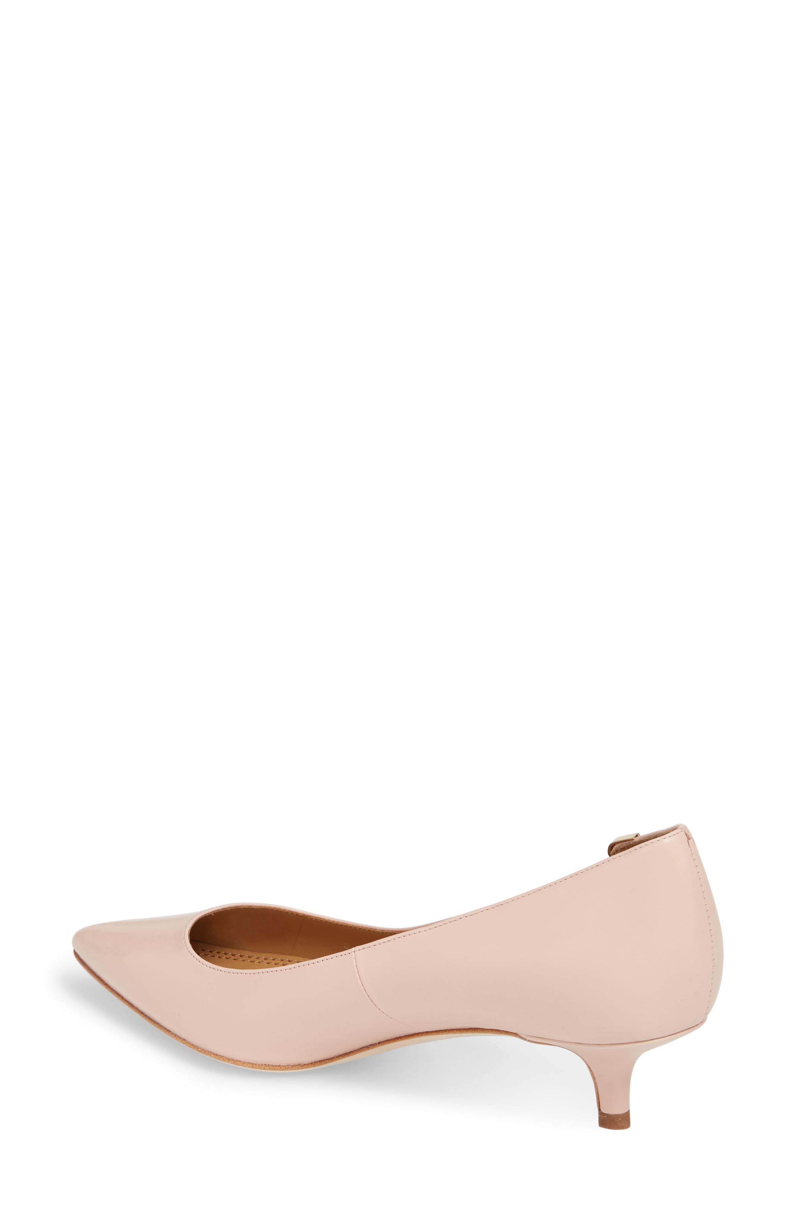 elizabeth pointy toe pump