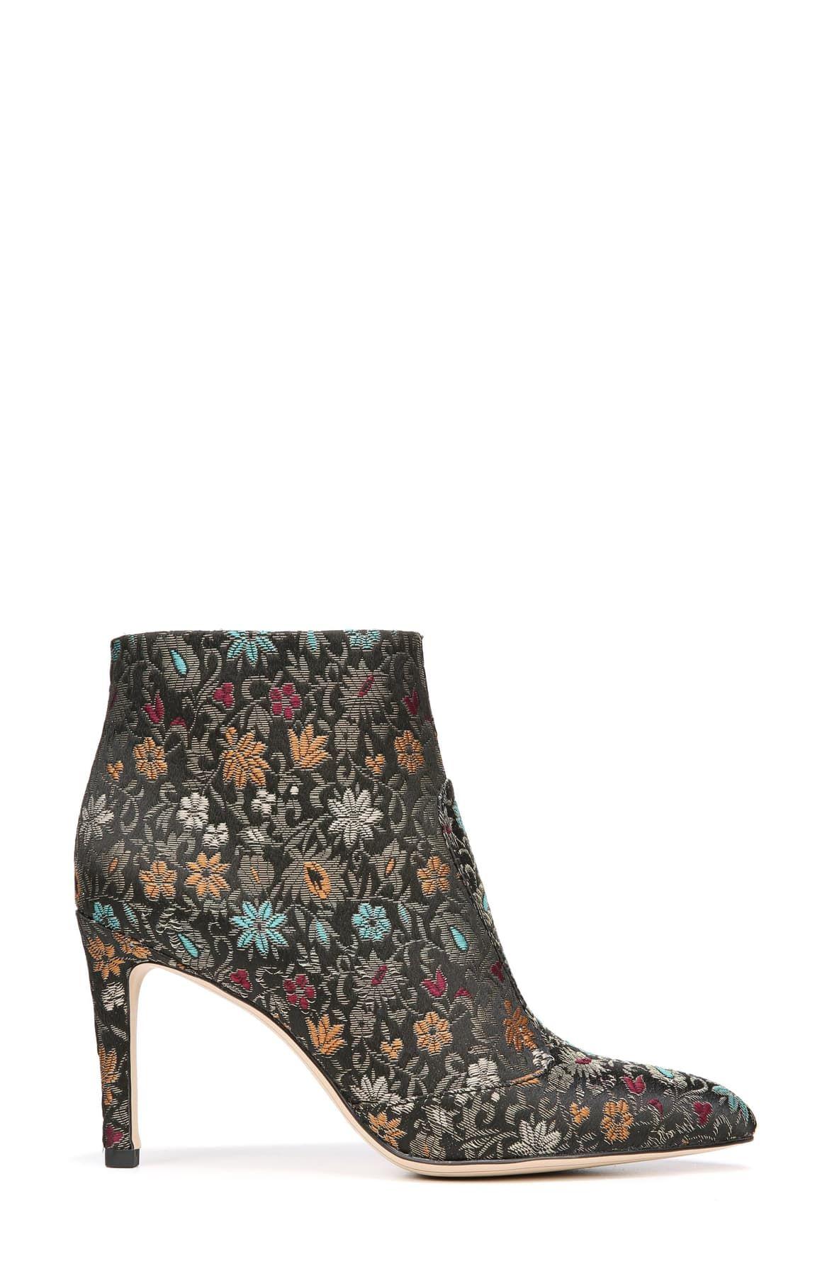 olette pointed toe bootie