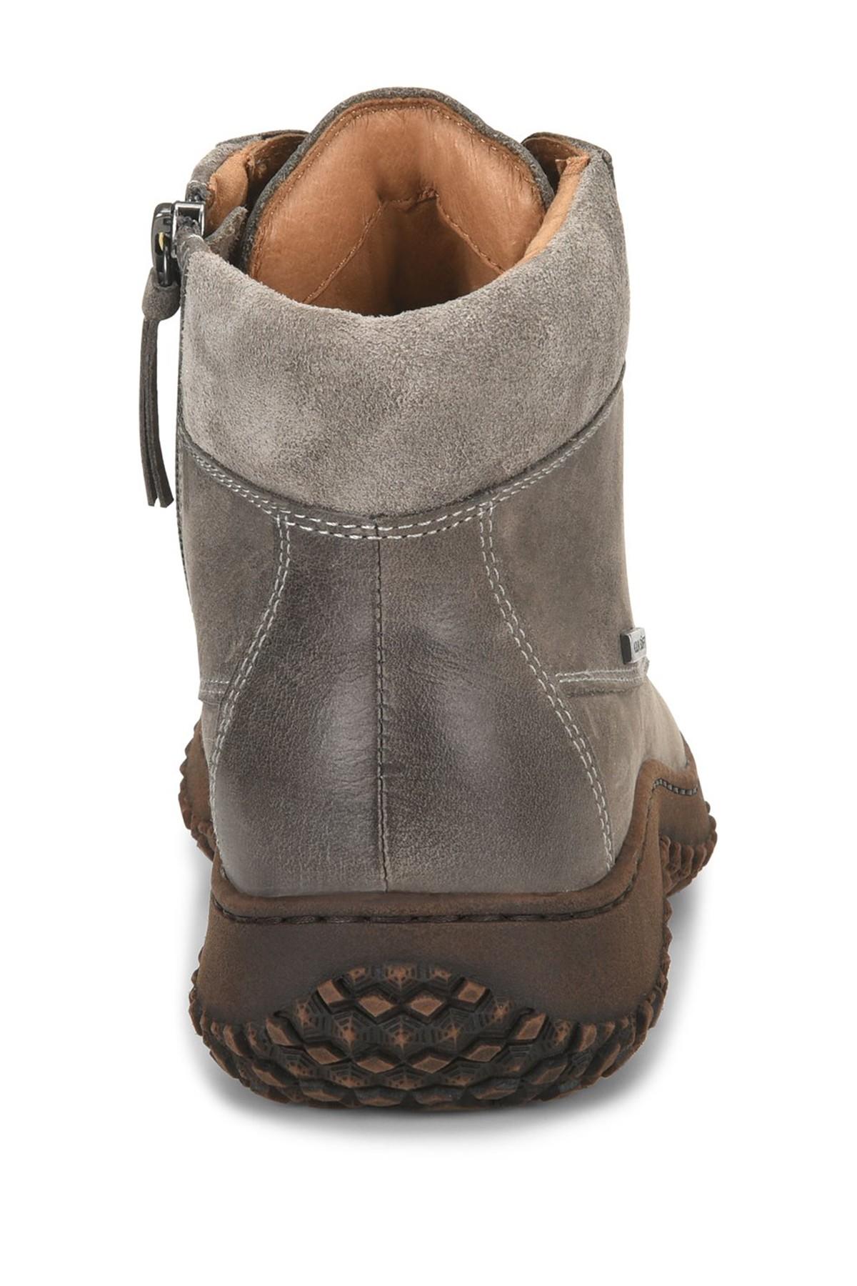 sofft grey boots