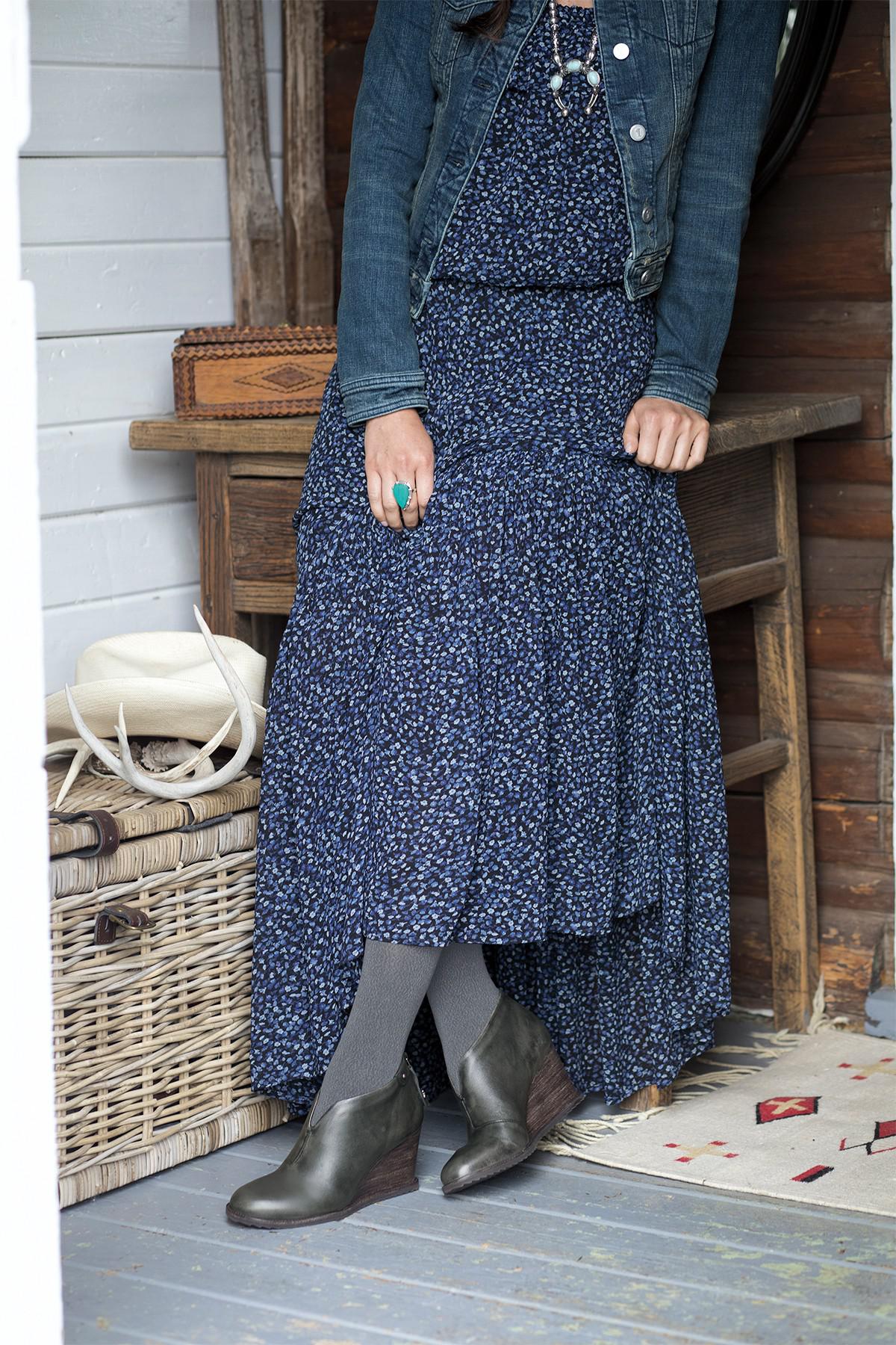 trask tenley wedge bootie