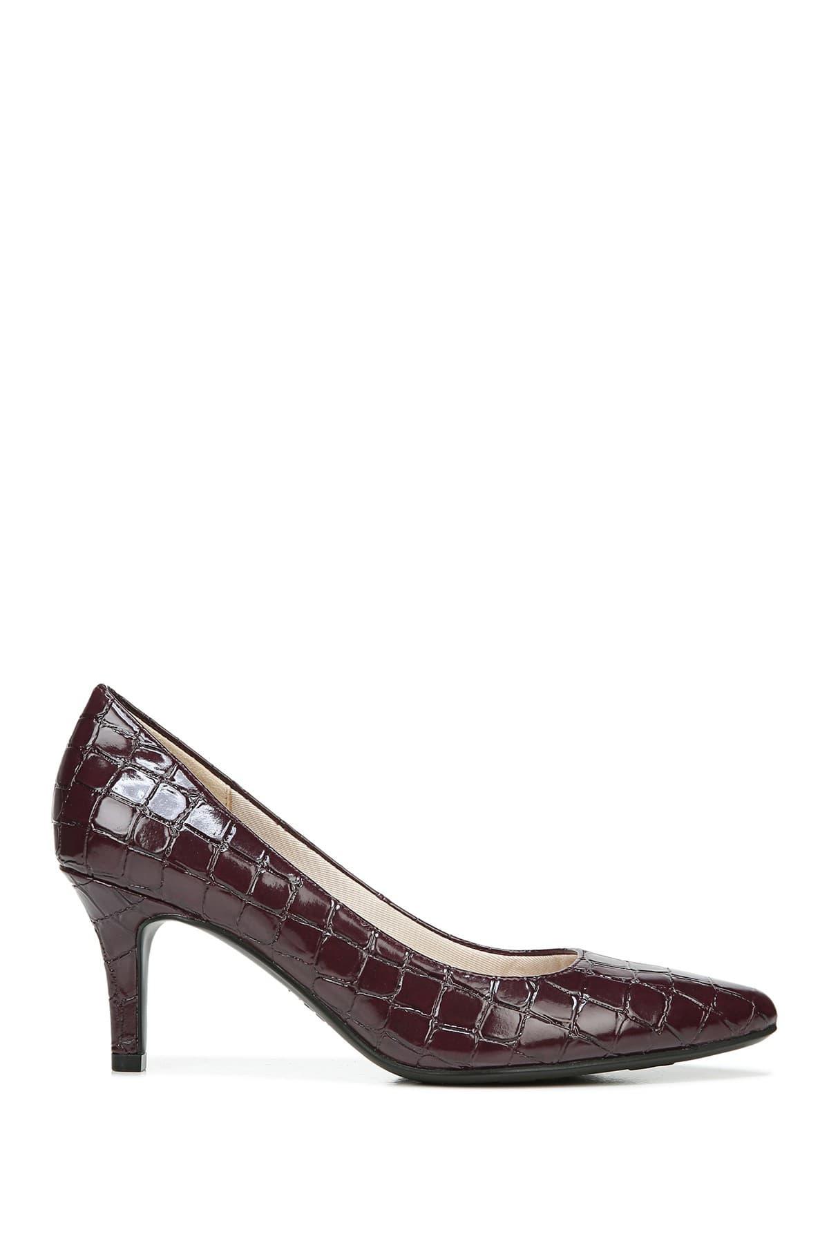 LifeStride Sevyn Croc Embossed Pump | Lyst