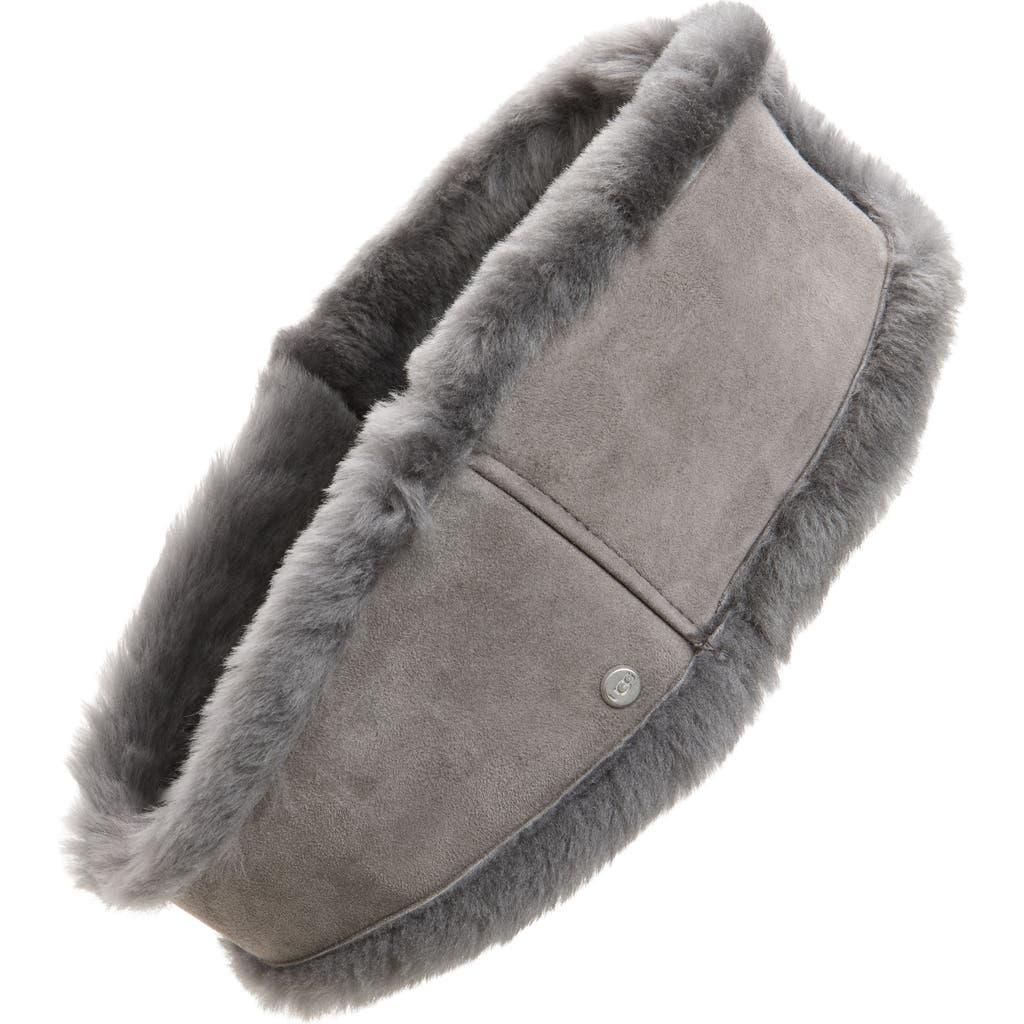 UGG Charcoal Faux Fur Headband ..ladies size L/XL
NWT .. authentic UGG Exposed Logo Sheepskin Headband | Neiman Marcus main image 3
