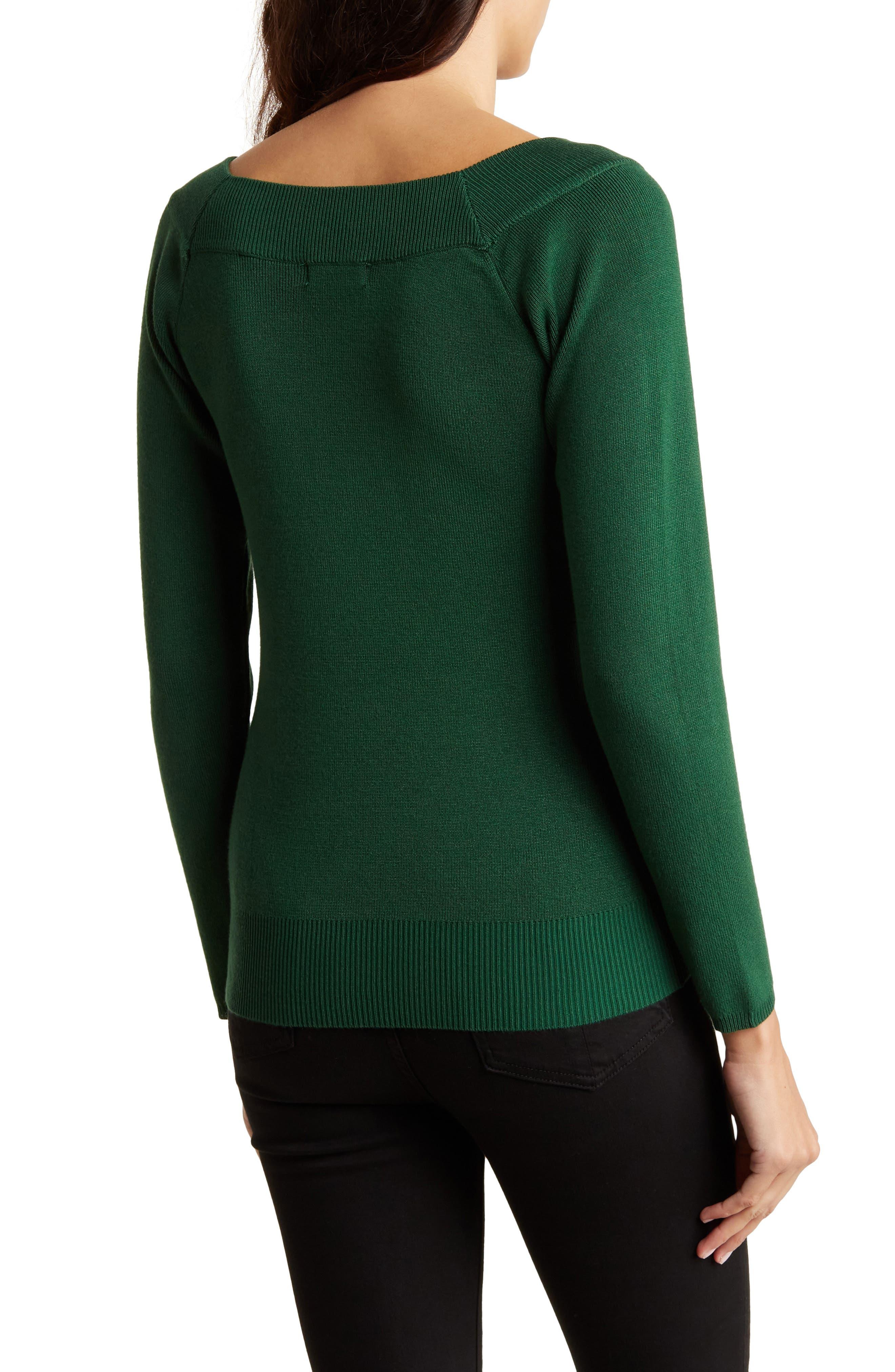 Tahari pullover clearance