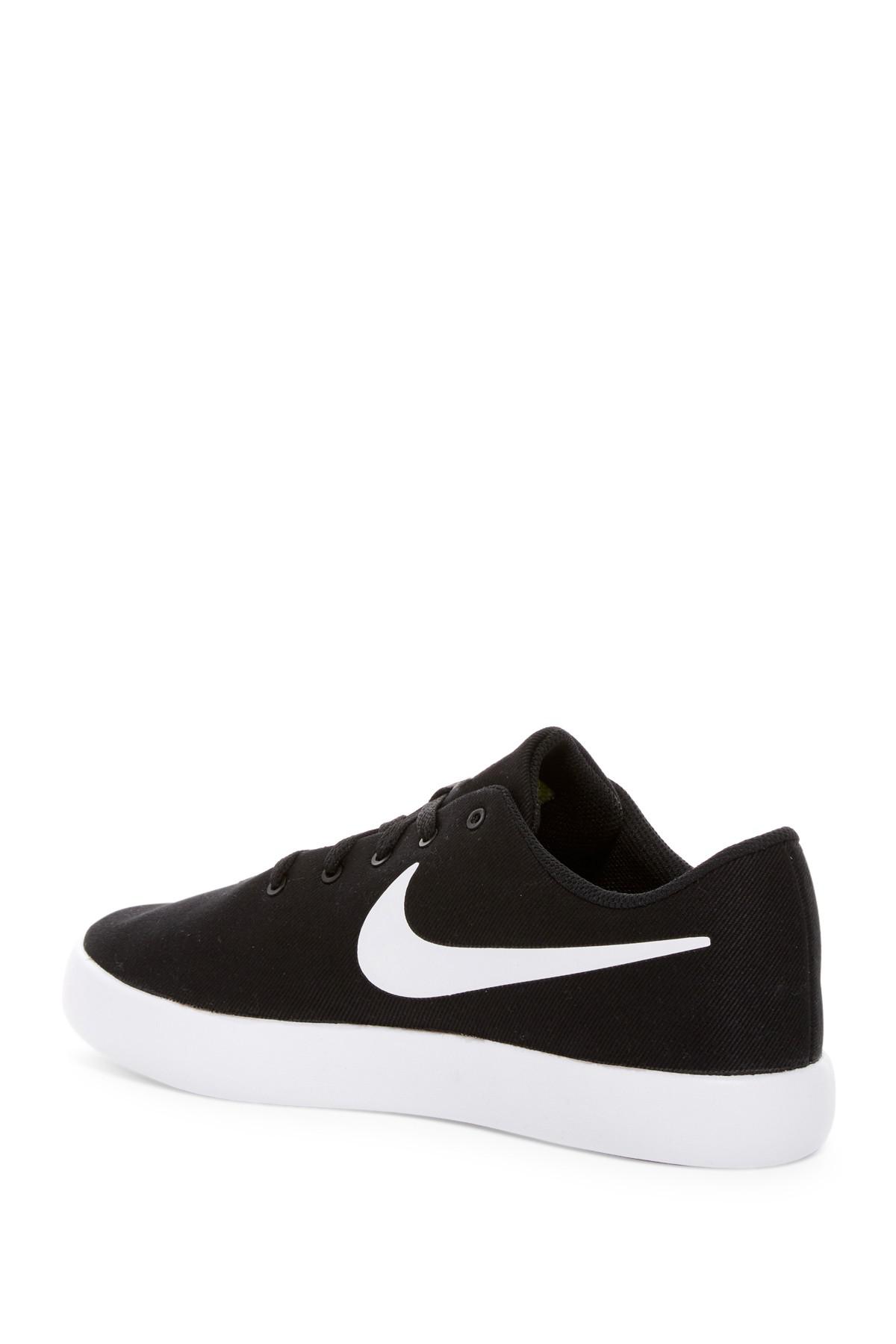 nike essentialist canvas