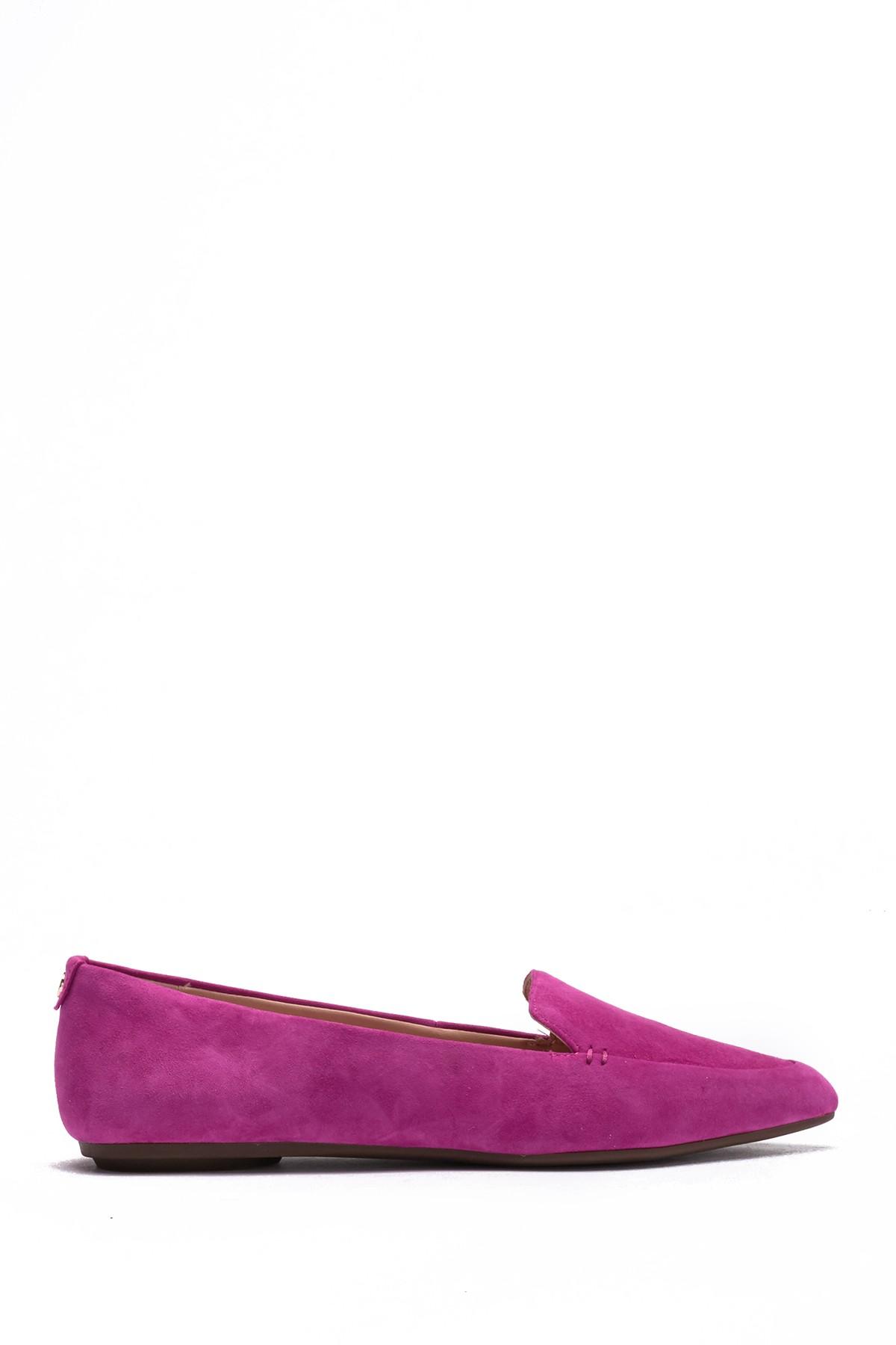 faye pointy toe loafer