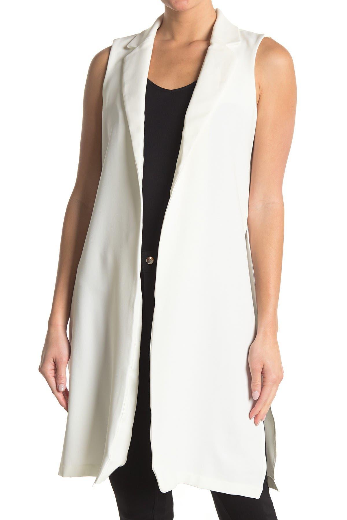 T Tahari Notch Lapel Side Slit Vest in White Lyst