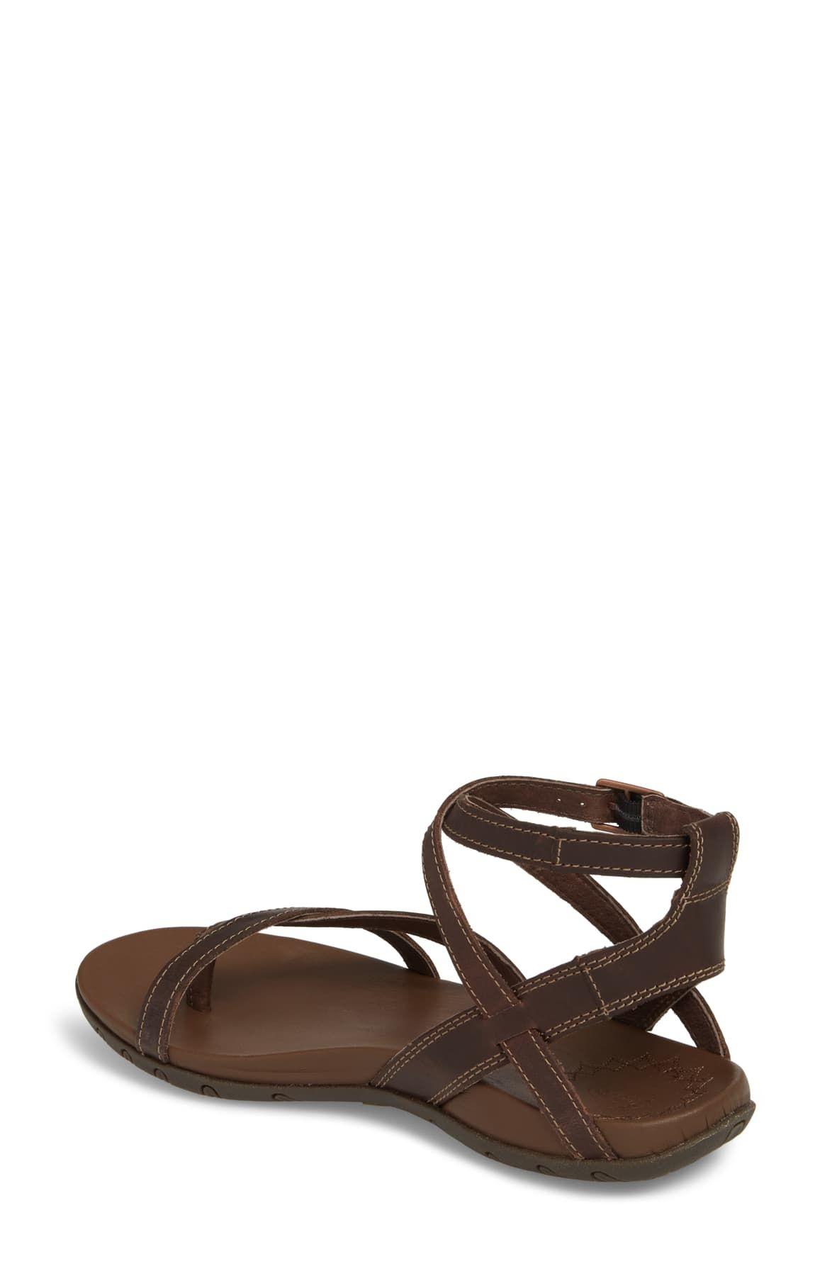 chaco juniper sandals