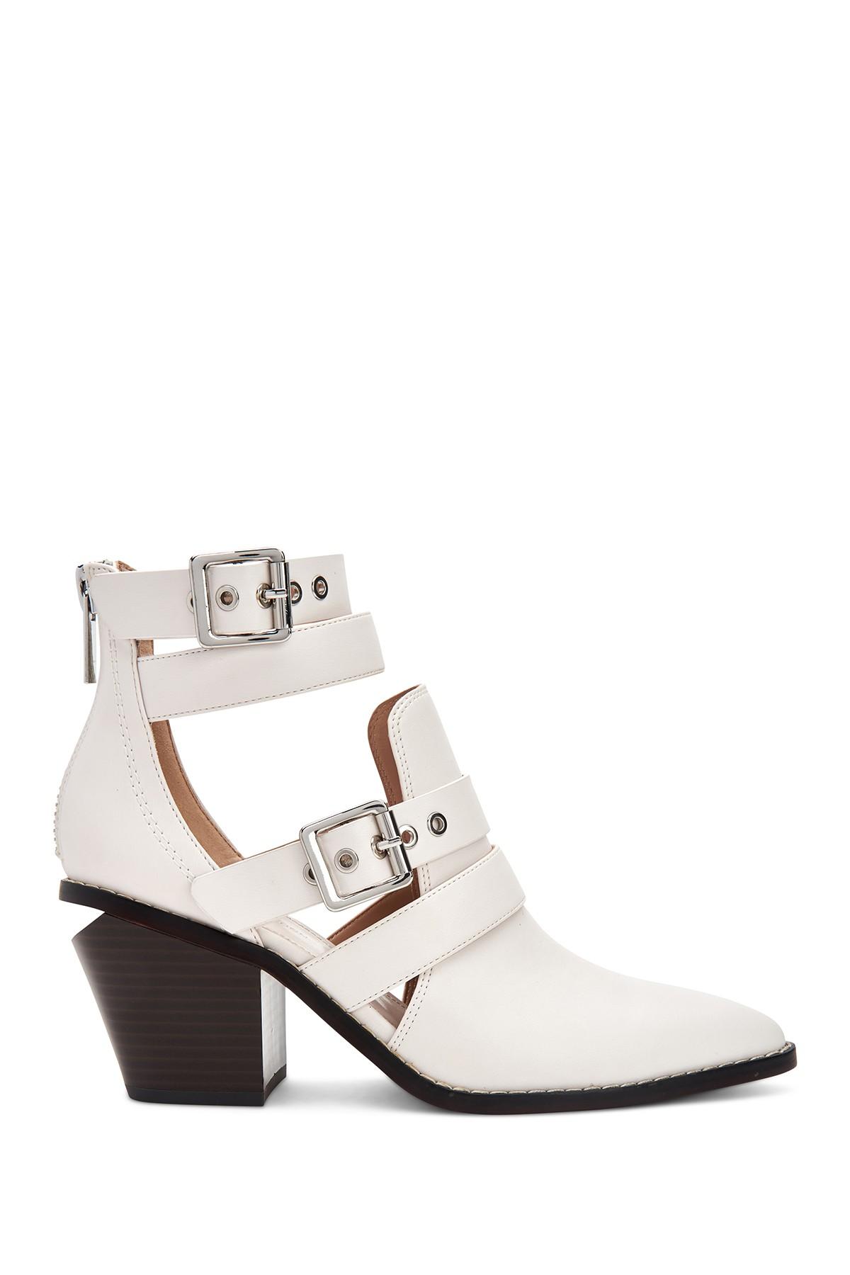 bcbg dani bootie
