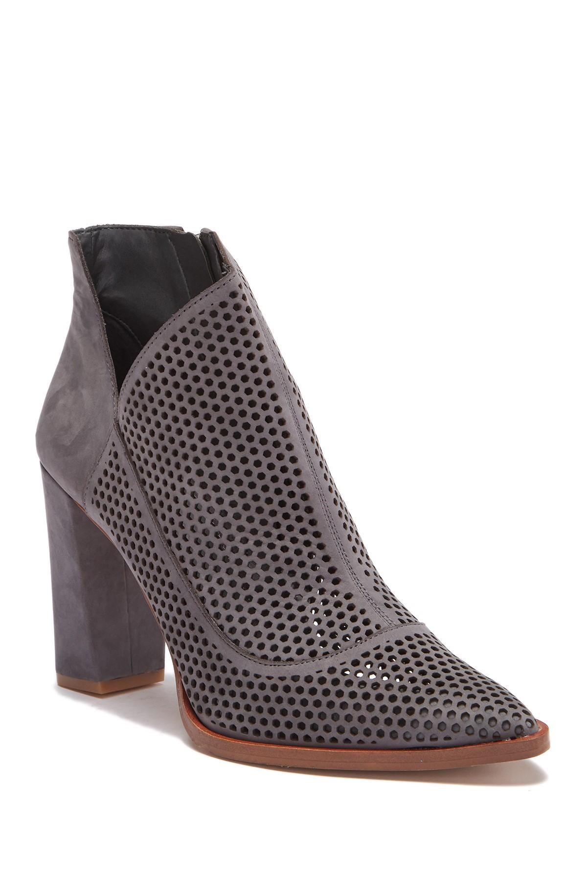 levesna bootie vince camuto