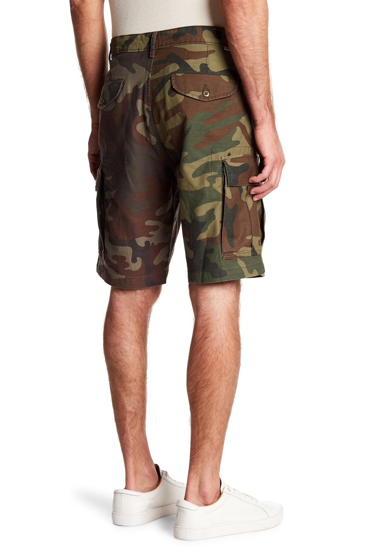camo levi shorts