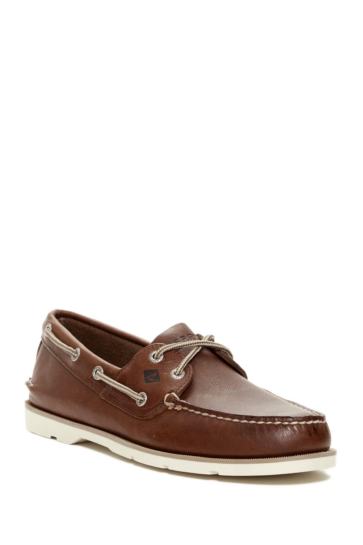 Sperry TopSider Leeward Leather Boat Shoe in dk Tan