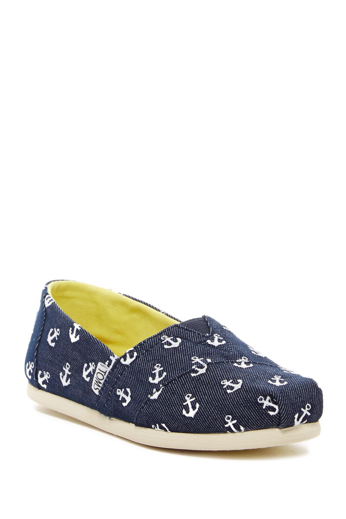 toms classic slip on shoes