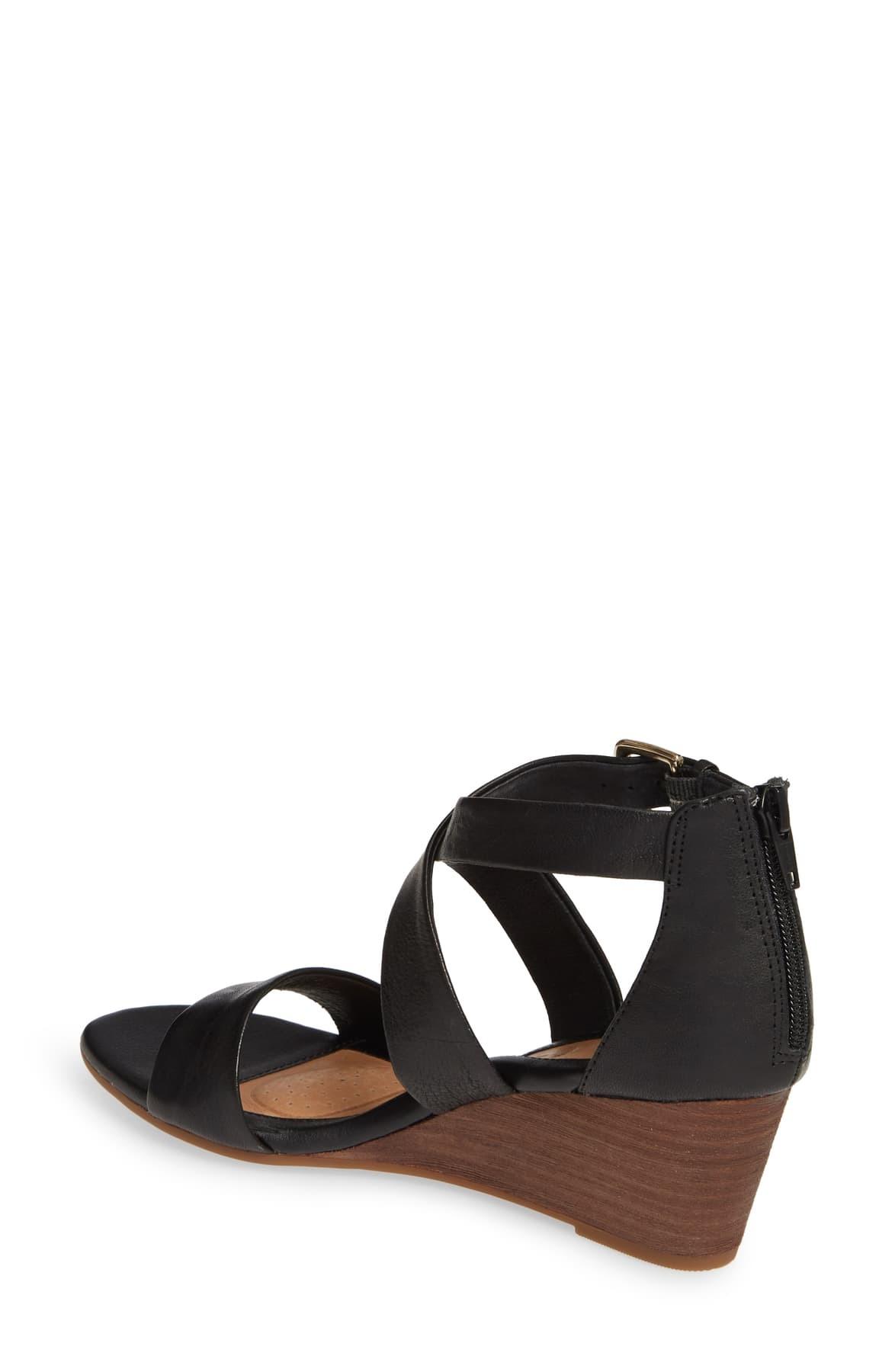 sofft mauldin wedge sandal