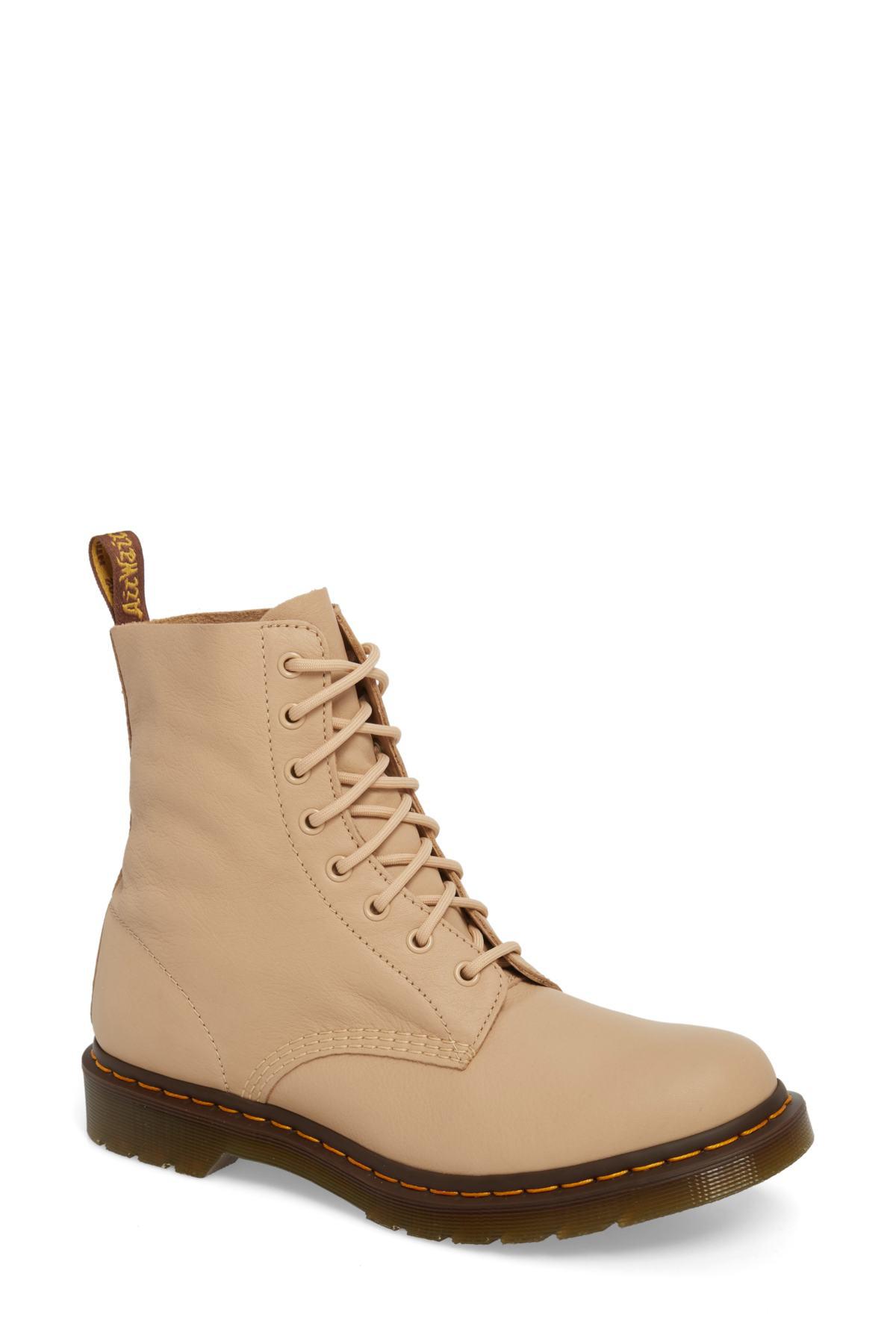 Dr. Martens Pascal Boot (women) in Nude 