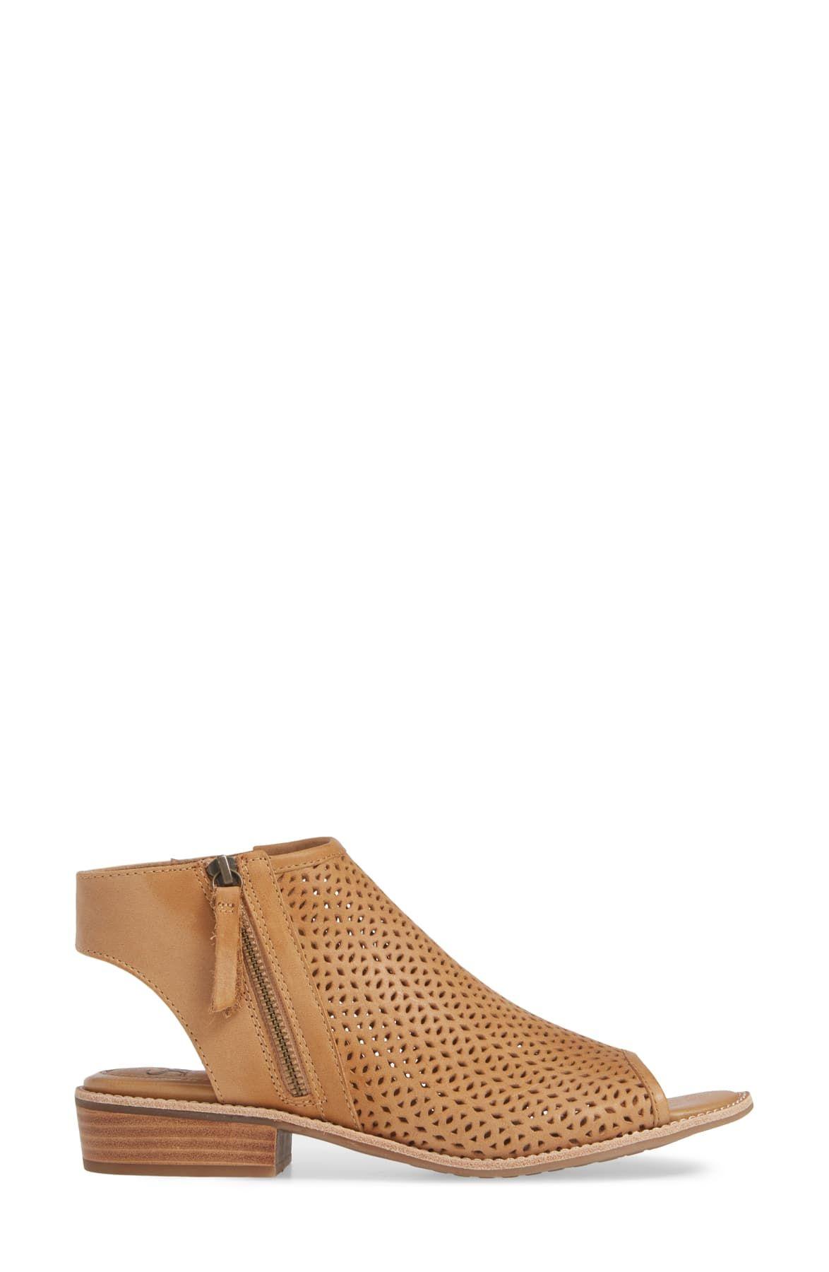 sofft nyria sandal