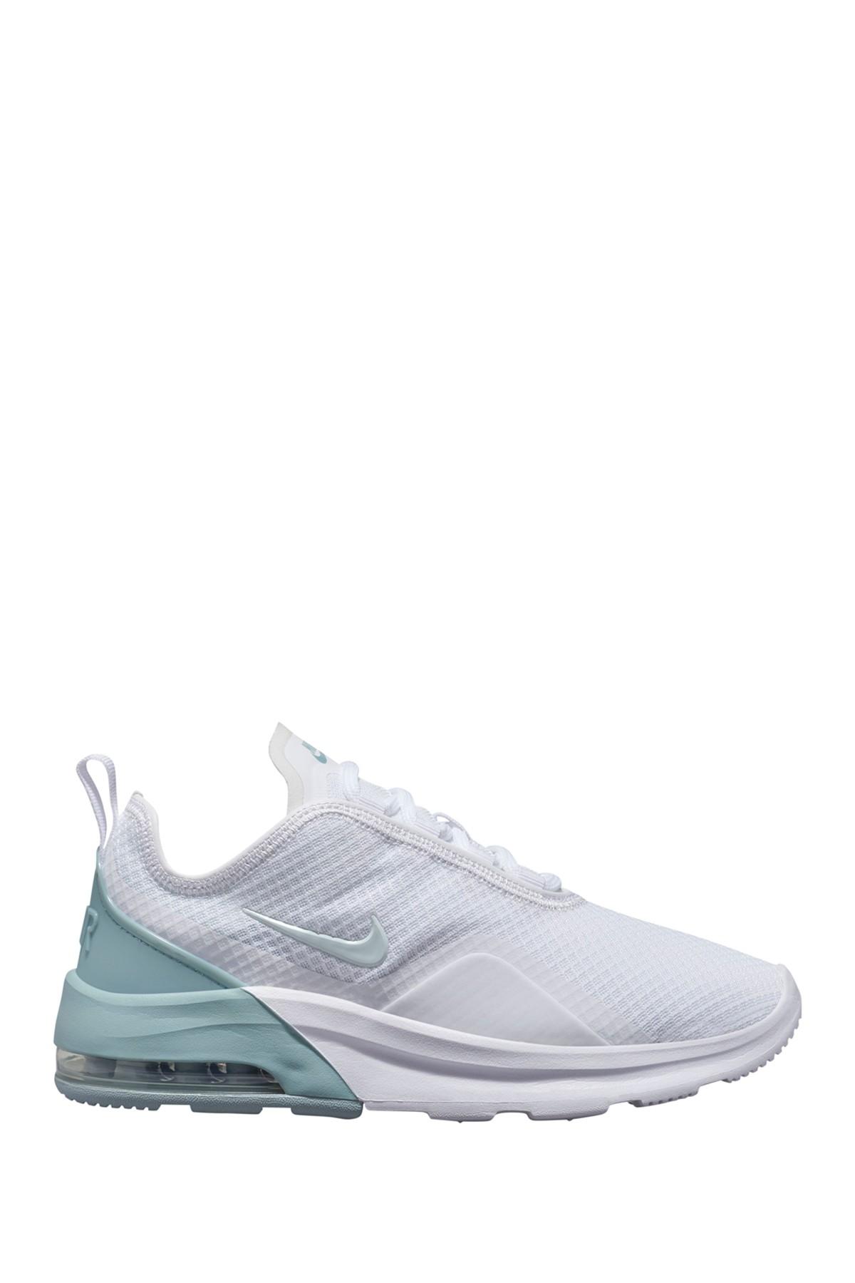Nike Rubber Air Max Motion 2 Athletic Sneaker in White | Lyst