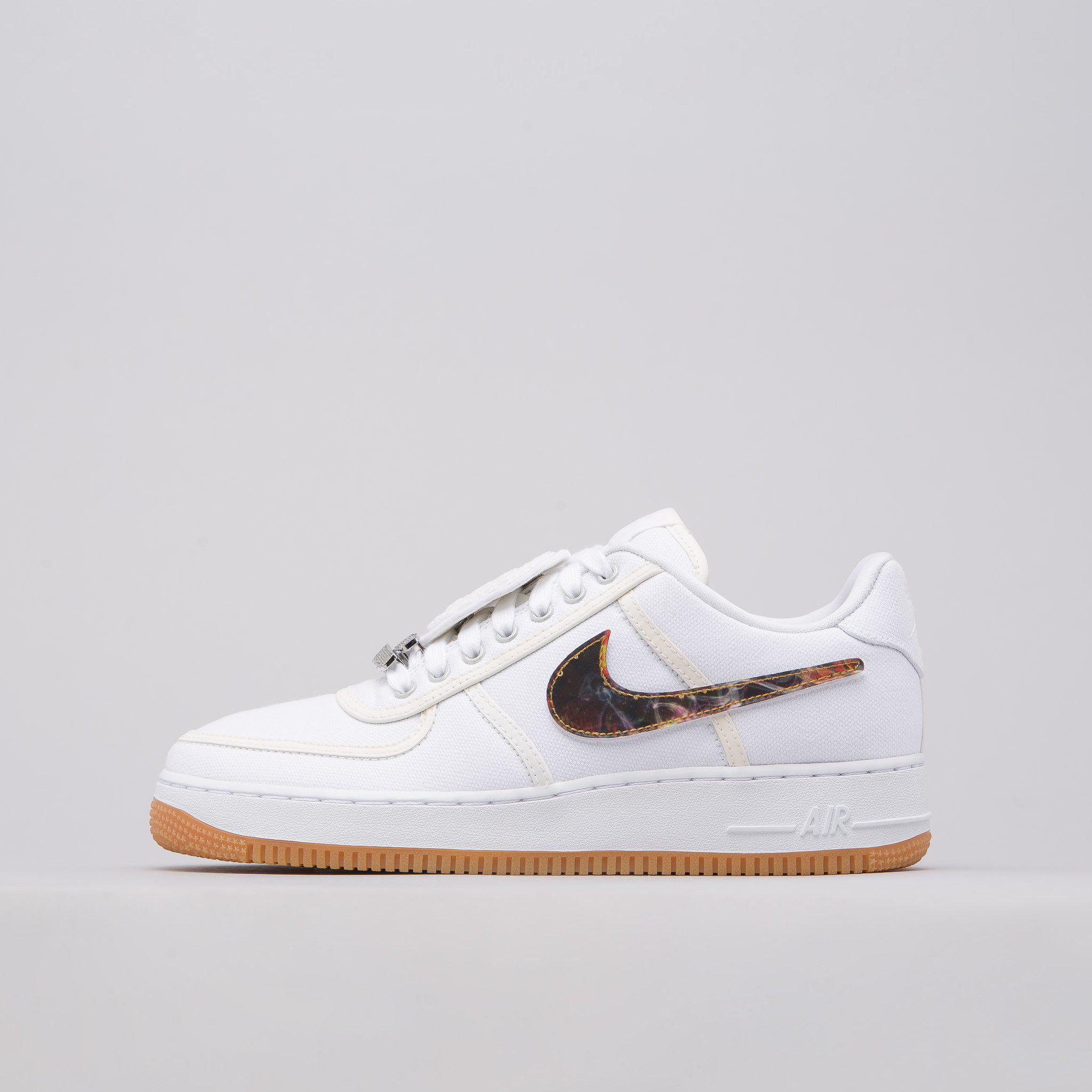 travis scott low air force 1