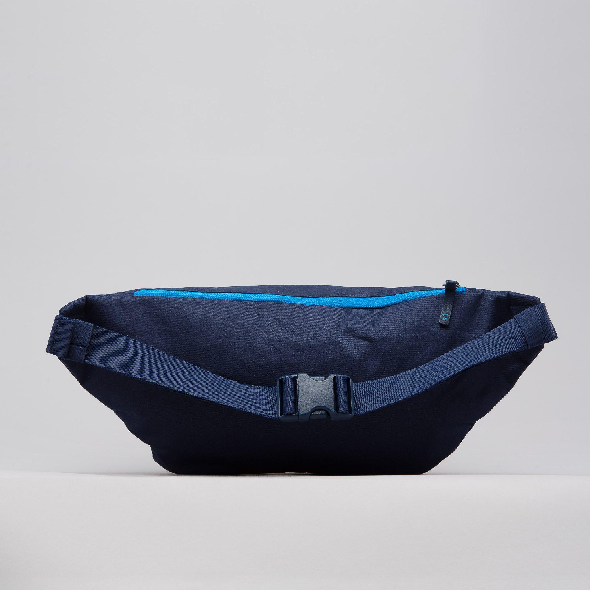 nike stash bag