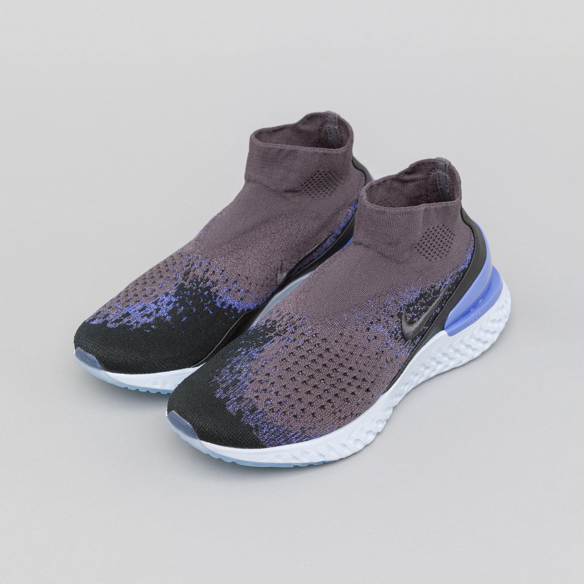 rise react flyknit grey