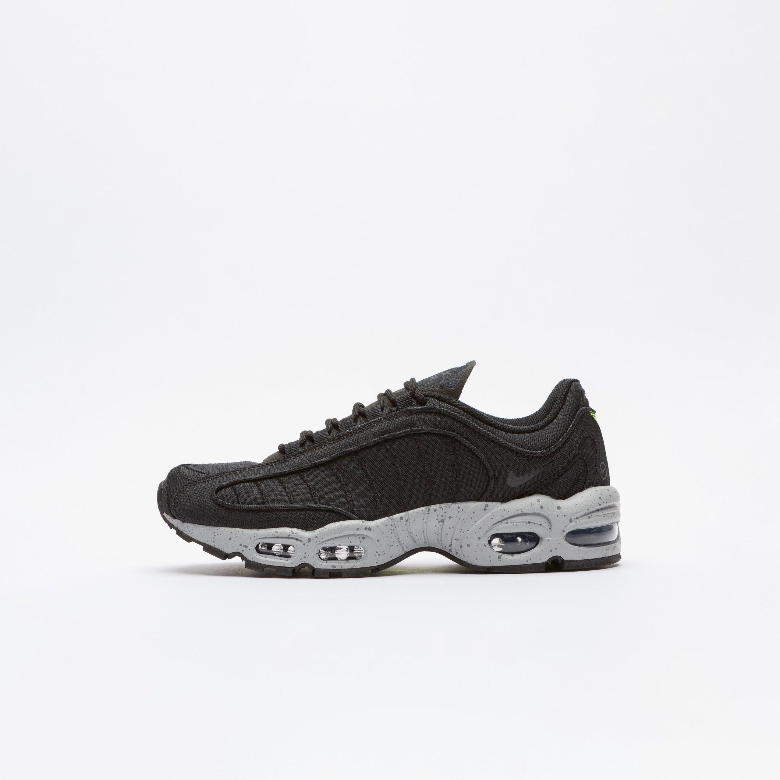 Nike Air Max Tailwind 4 SP QS BlackWolf Grey Nike Air Max Tailwind 4 SP QS BlackWolf Grey