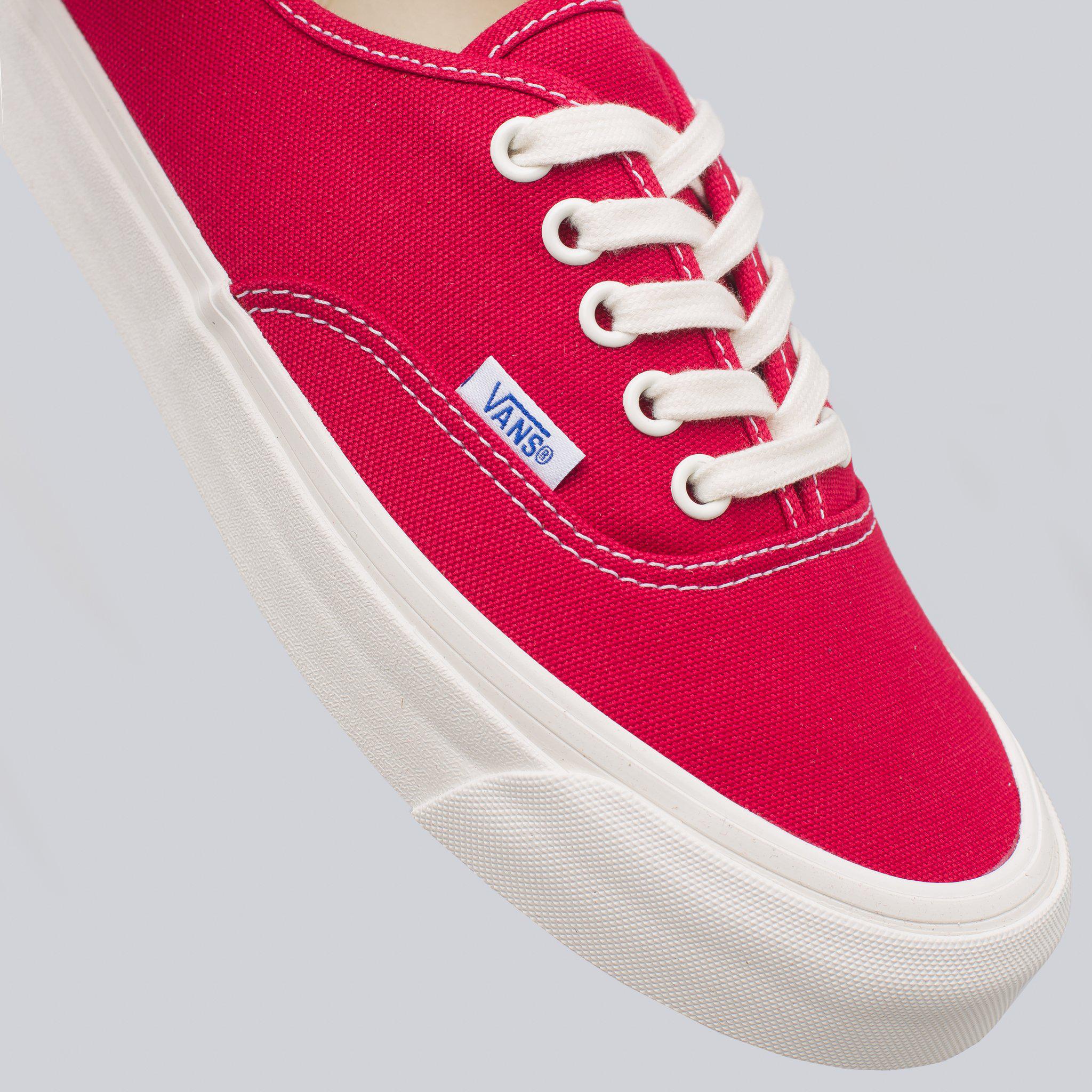 chili pepper fuchsia vans