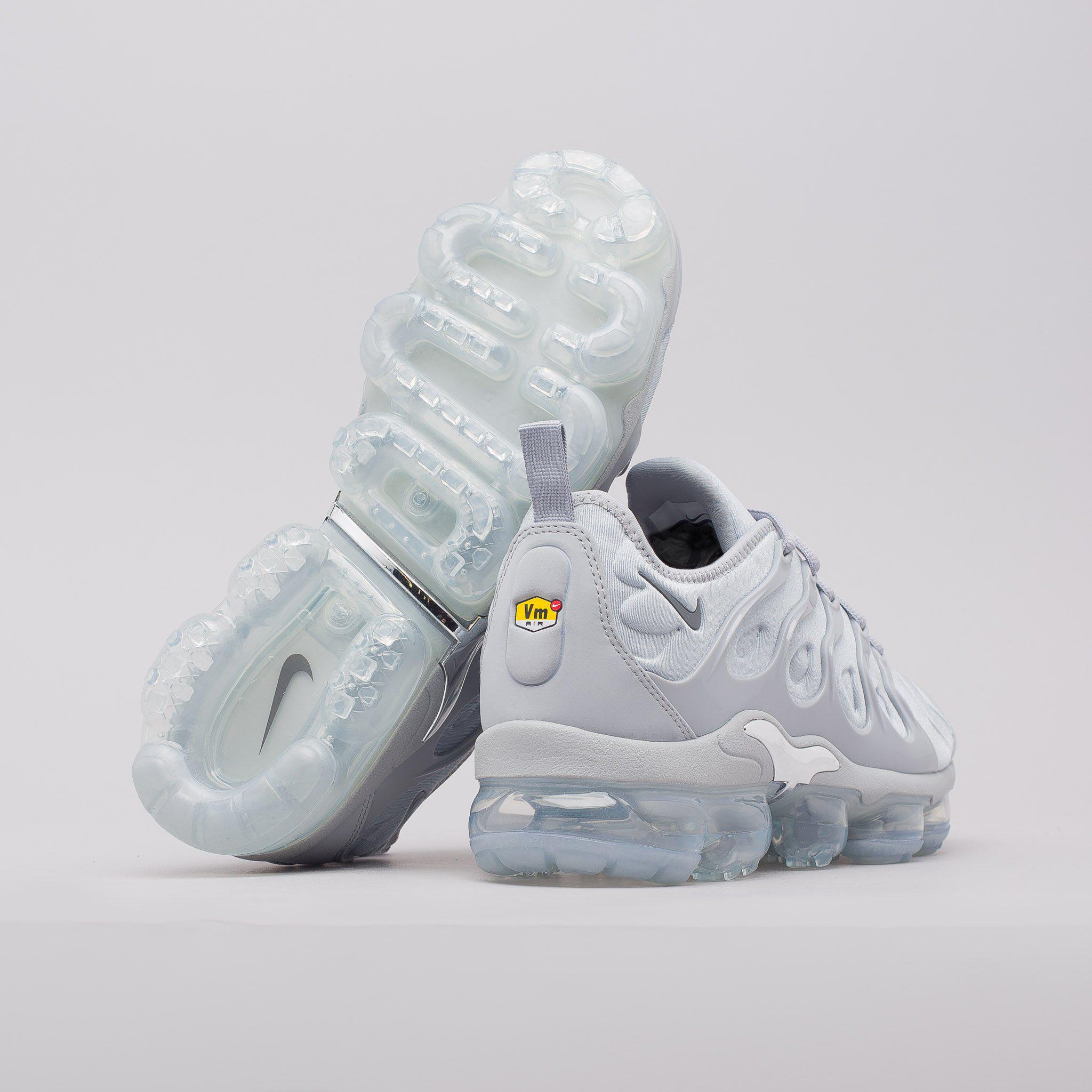 Nike Air Vapormax Plus In Wolf Grey in Gray for Men | Lyst