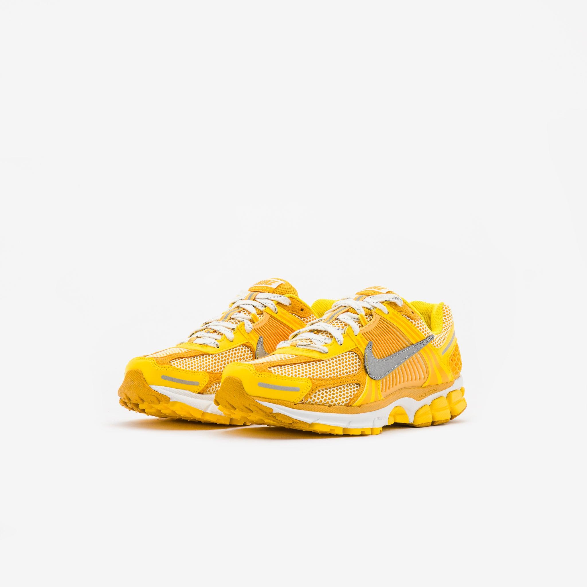 Nike Zoom Vomero 5 Premium Sneaker in Yellow for Men | Lyst