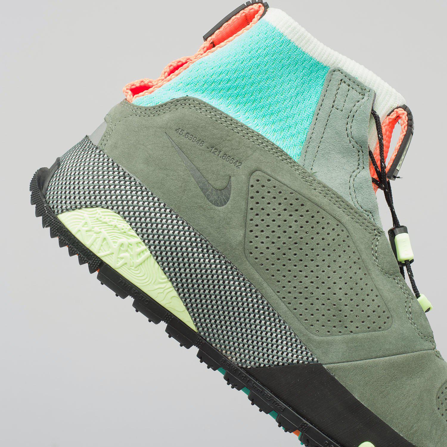 nike acg ruckel ridge clay green