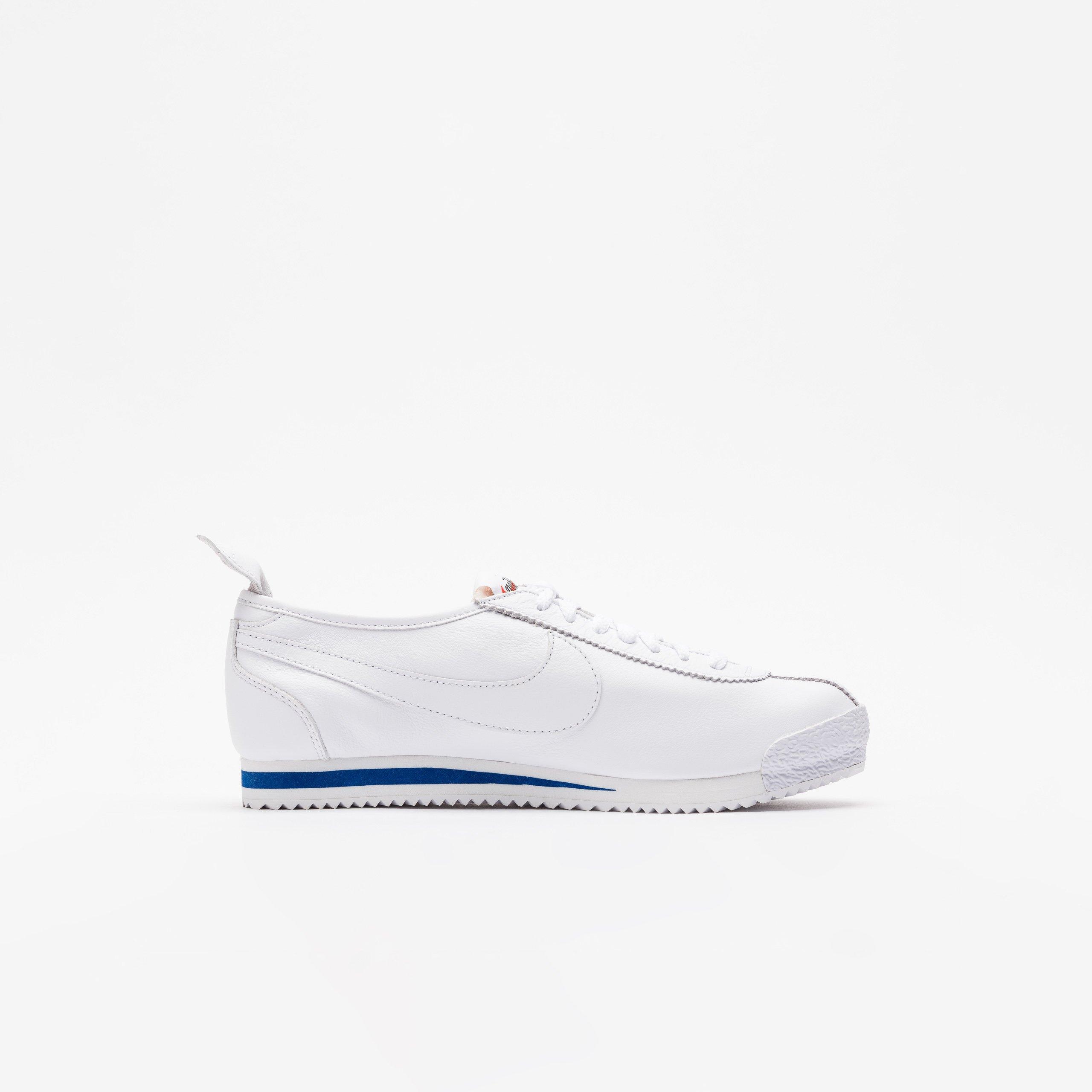 white cortez nike