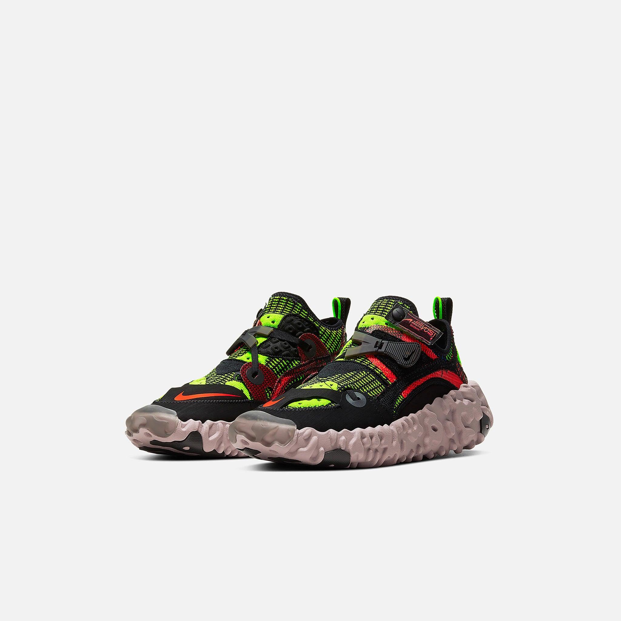 nike ispa overreact flyknit sneakers