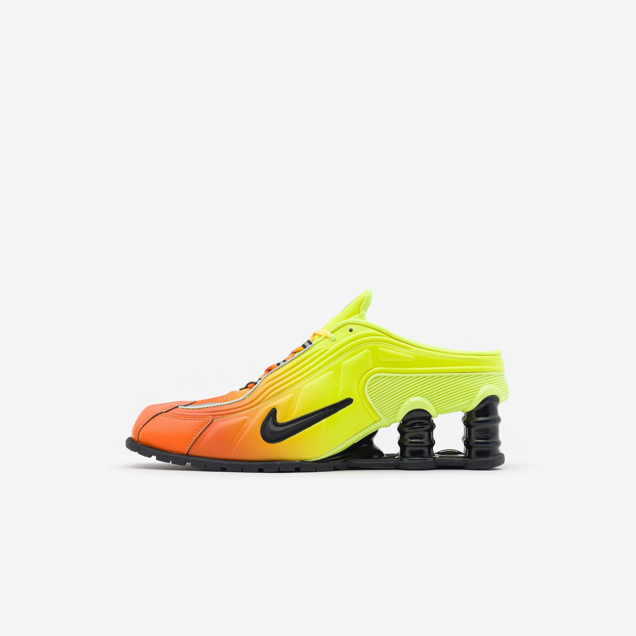 Nike Martine Rose Shox Mr4 Sneaker in Yellow | Lyst