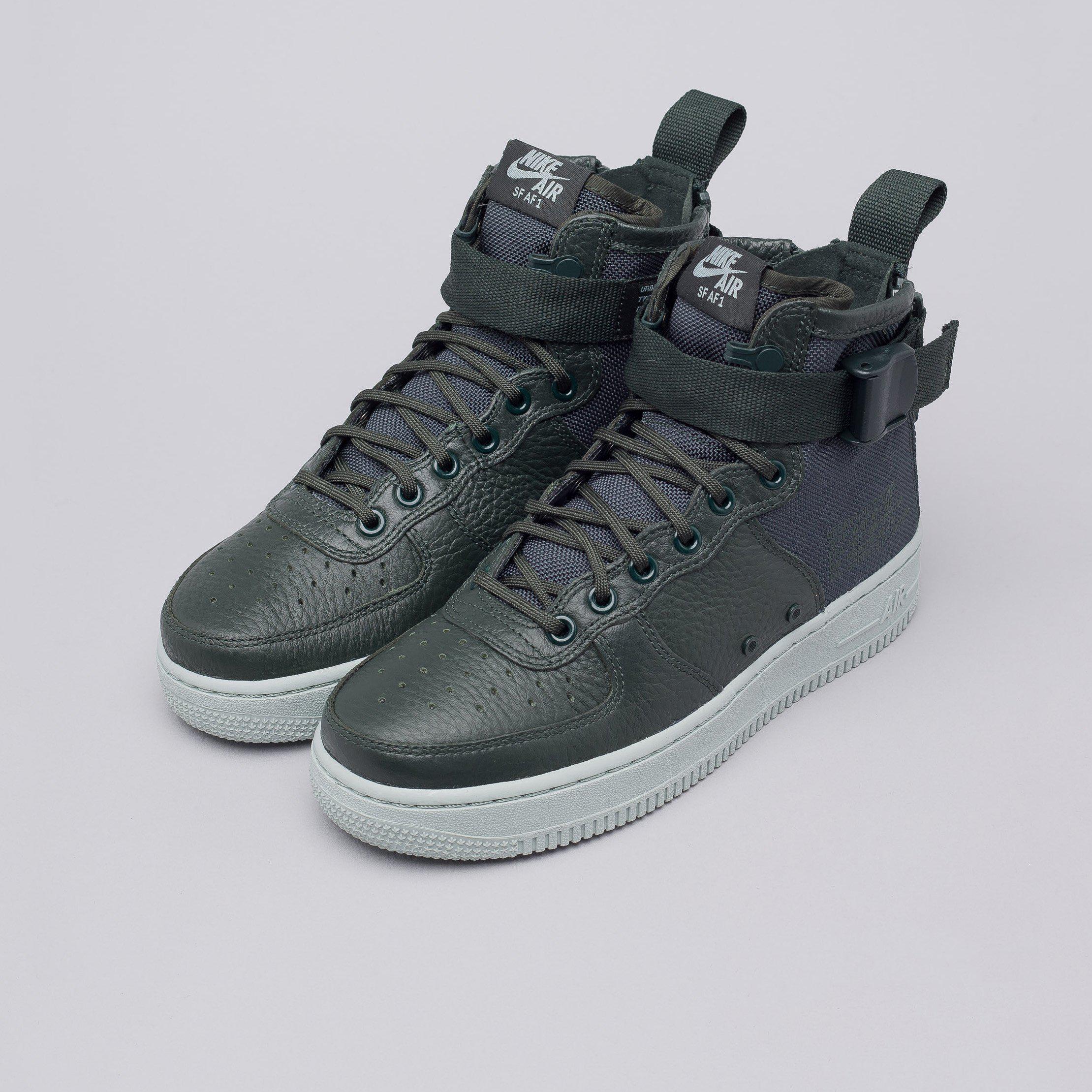 Nike Leather Women S Special Field Air Force 1 Mid In Outdoor Green For Men Lyst