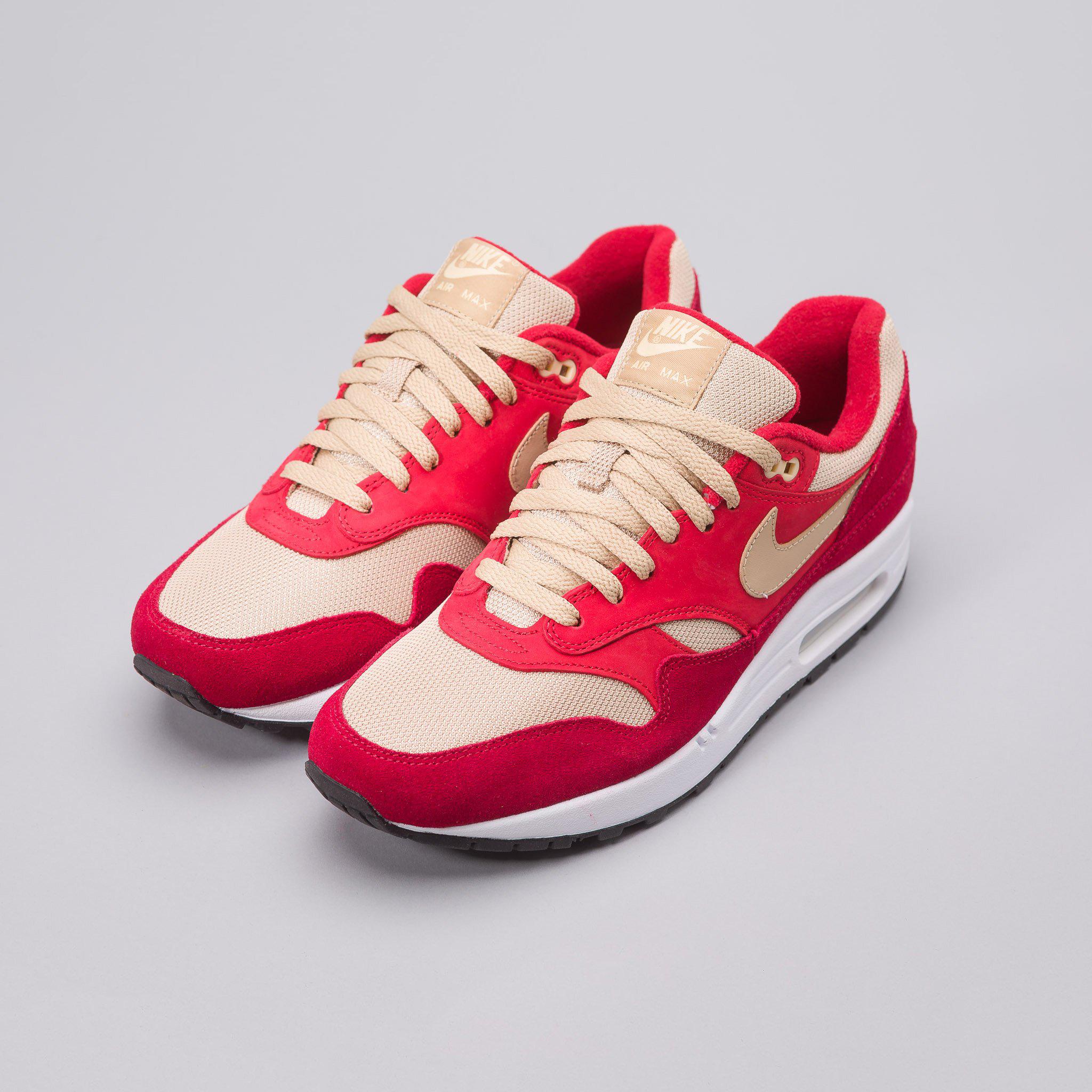 red curry air max 1