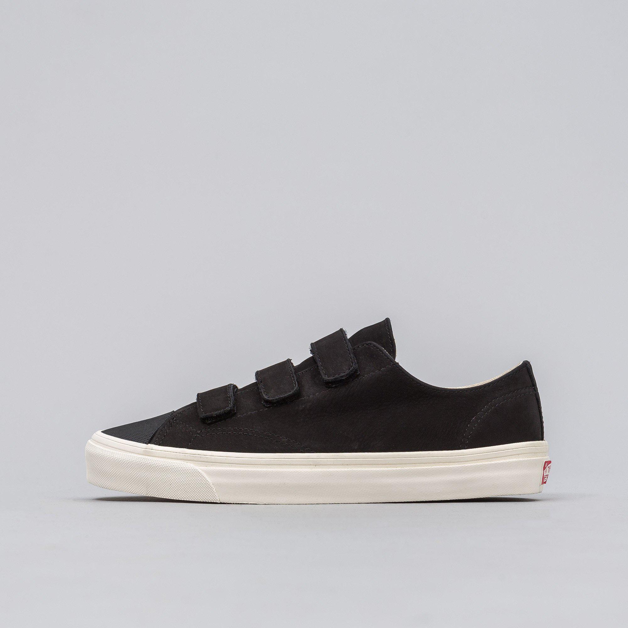 vans style 23 v black