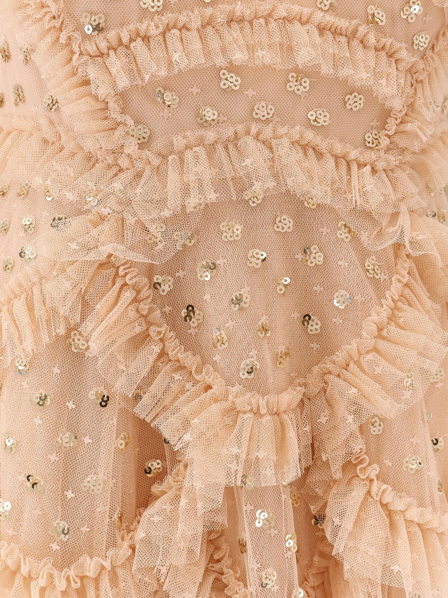 ワンピース NEEDLE & THREAD Tulle long dress with all-over sequins Tulle long dress with all-over sequins NEEDLE & THREAD