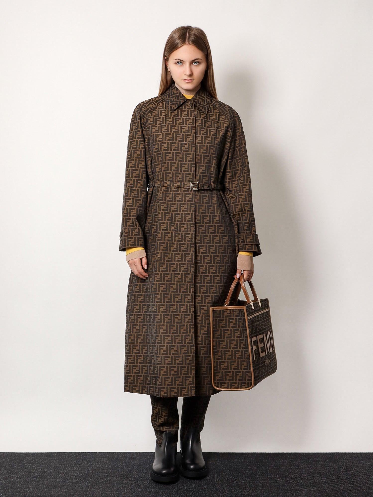 【関税&送料込み】Fendi Trench Fendi Trench in Natural | Lyst