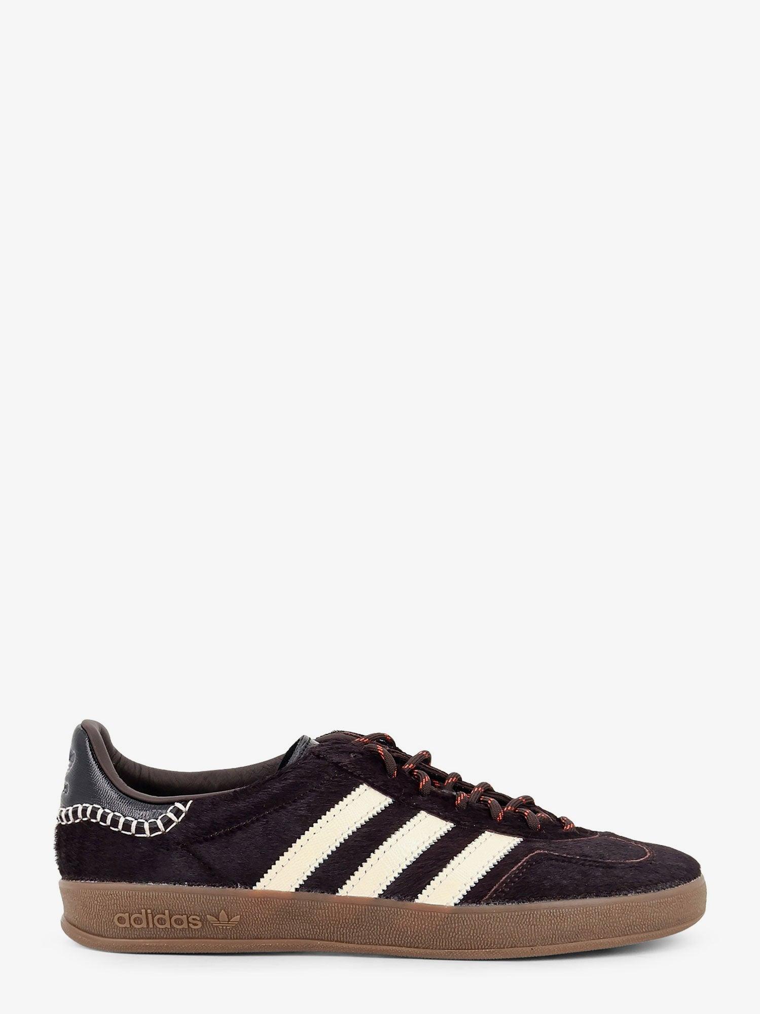 adidas gazelle silver green womens Men's Superstar Leather Low-top Sneakers in Black & White main image 0