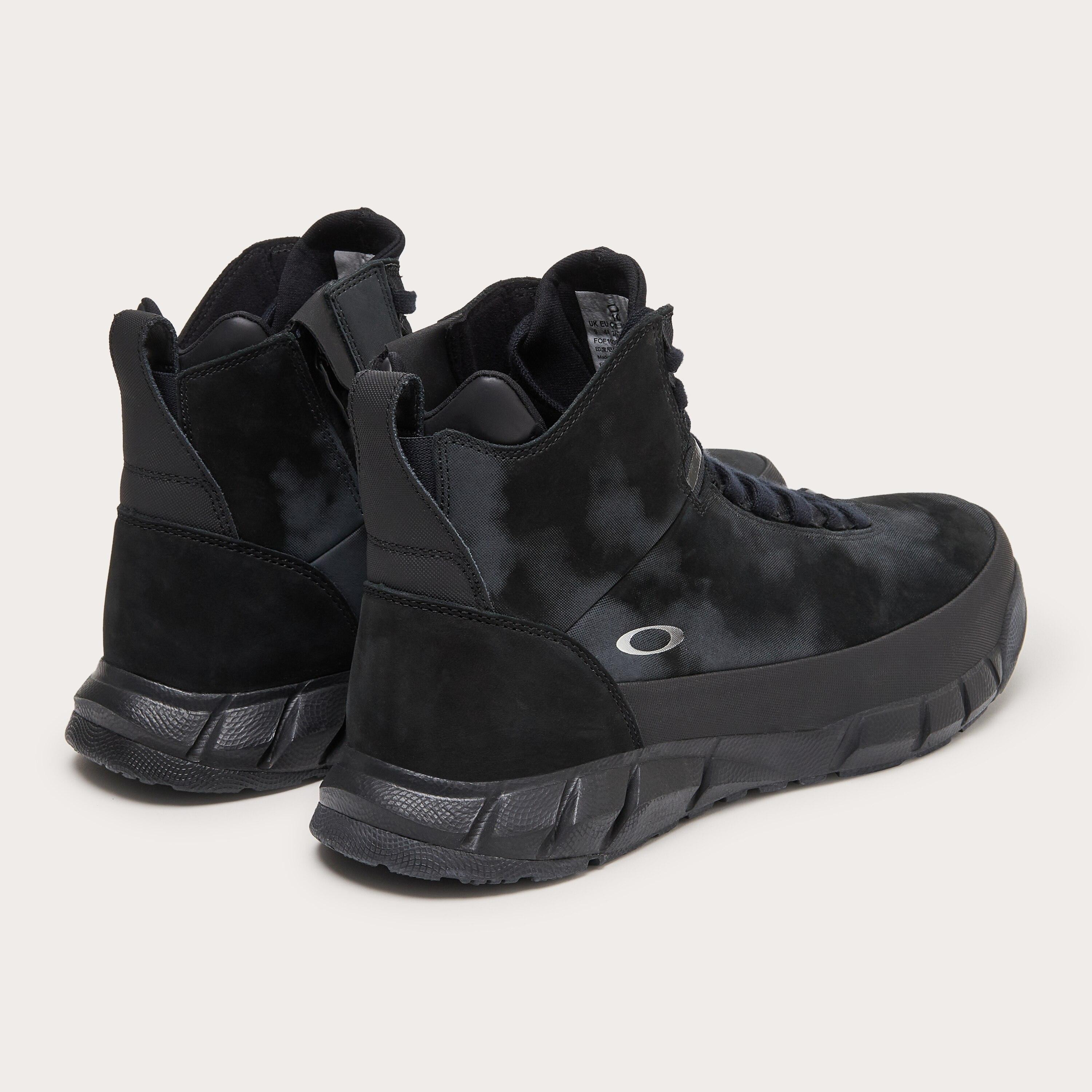 Oakley Coyote Mid Zip Boot in Black for Men | Lyst
