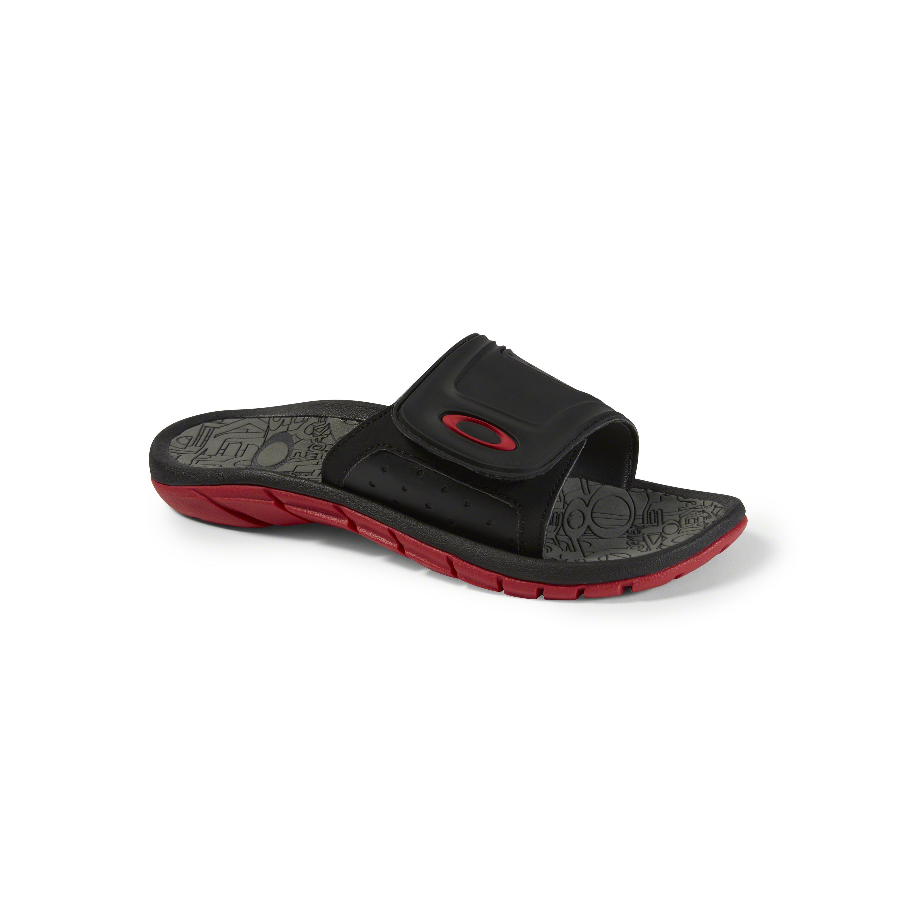 oakley men's supercoil sandals
