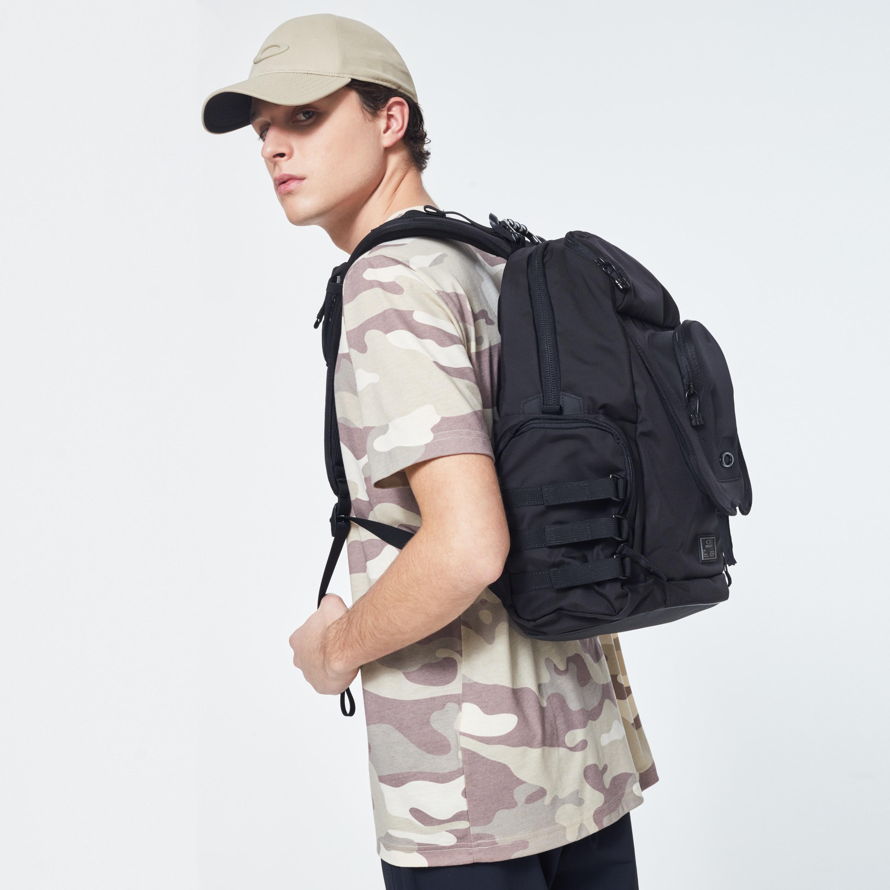 icon backpack oakley
