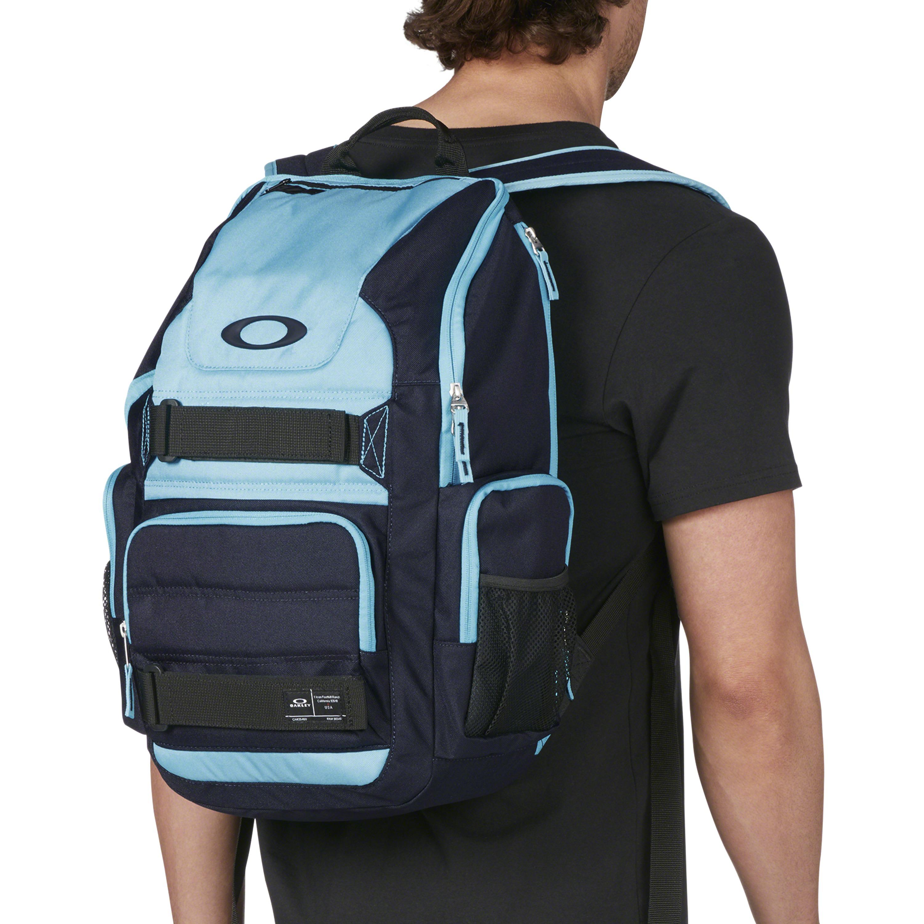 oakley enduro backpack 25l