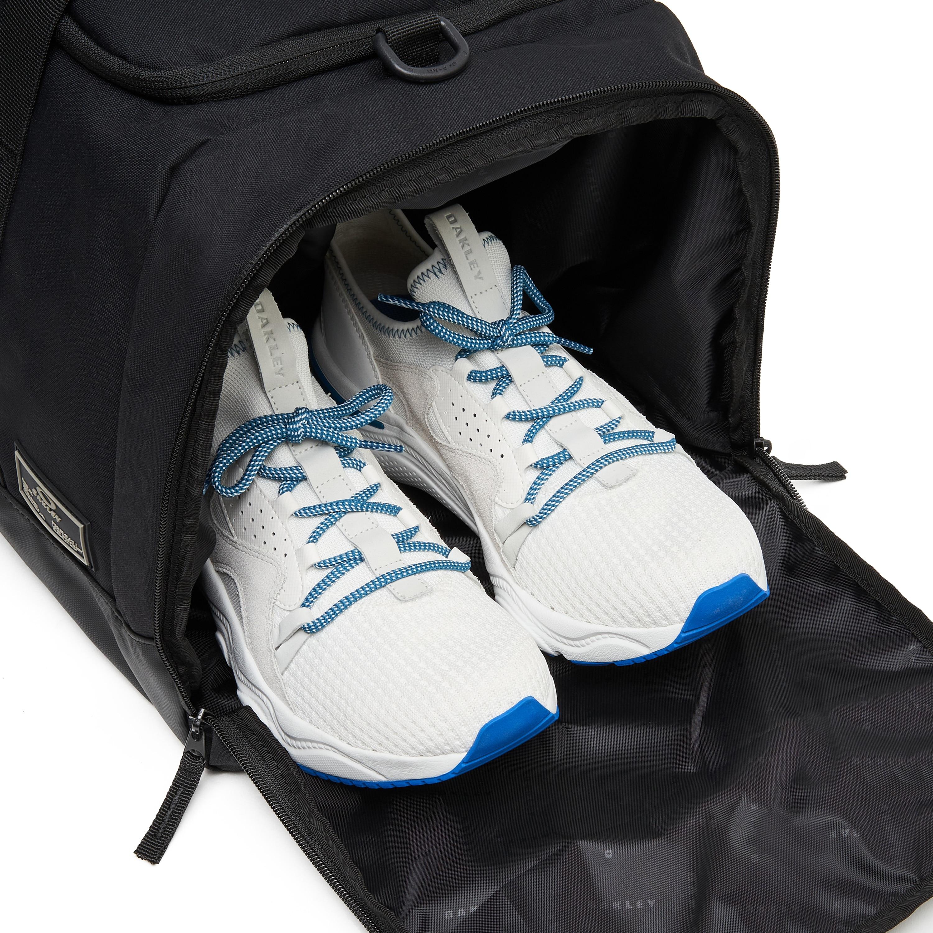 Oakley Synthetic Vigor Duffle Bag in 