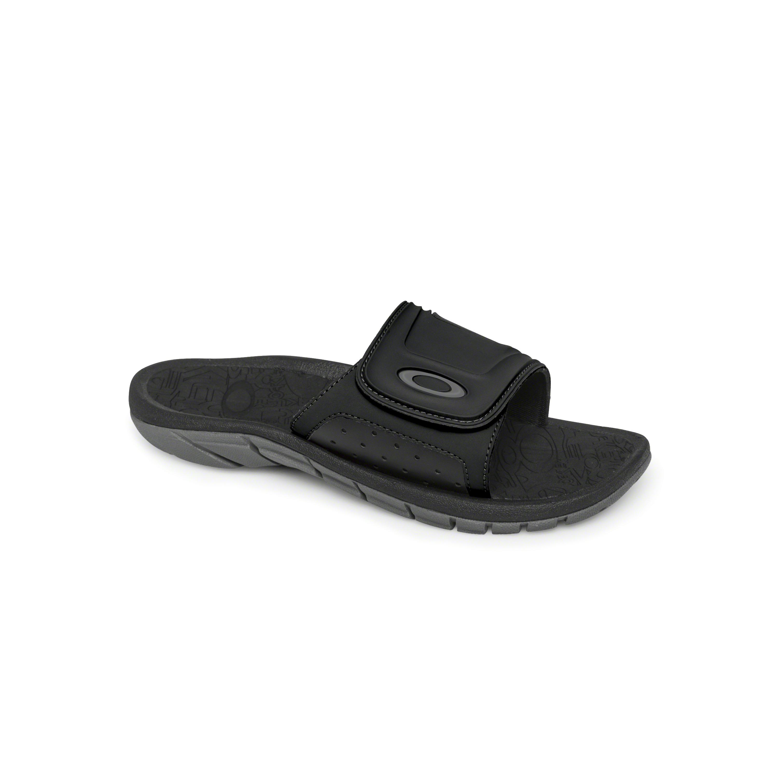 Oakley Rubber Supercoil Slide Sandals in Black for Men | Lyst
